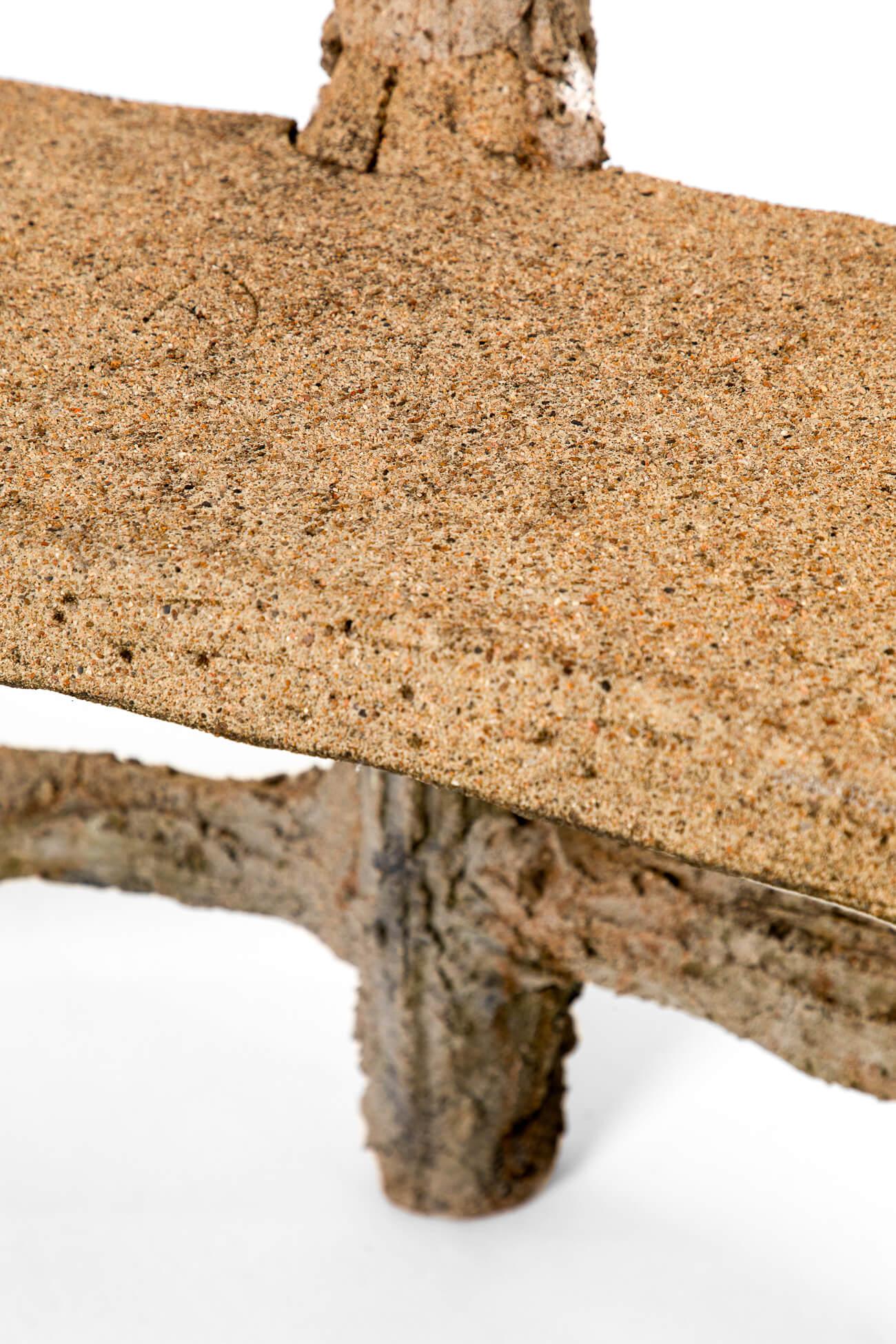 Trío de bancos franceses de piedra de imitación de bois en venta 7