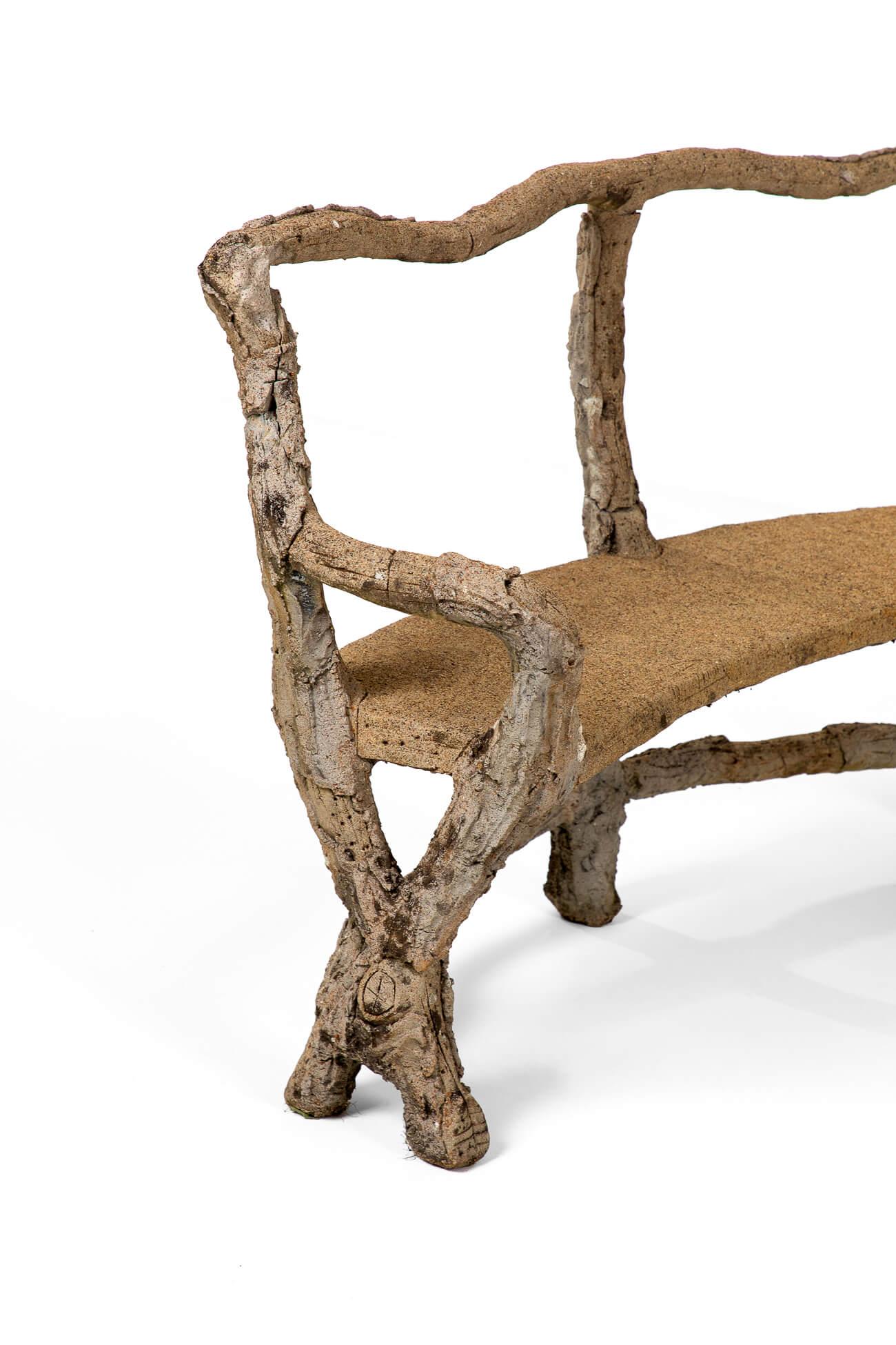 Trío de bancos franceses de piedra de imitación de bois siglo XX en venta