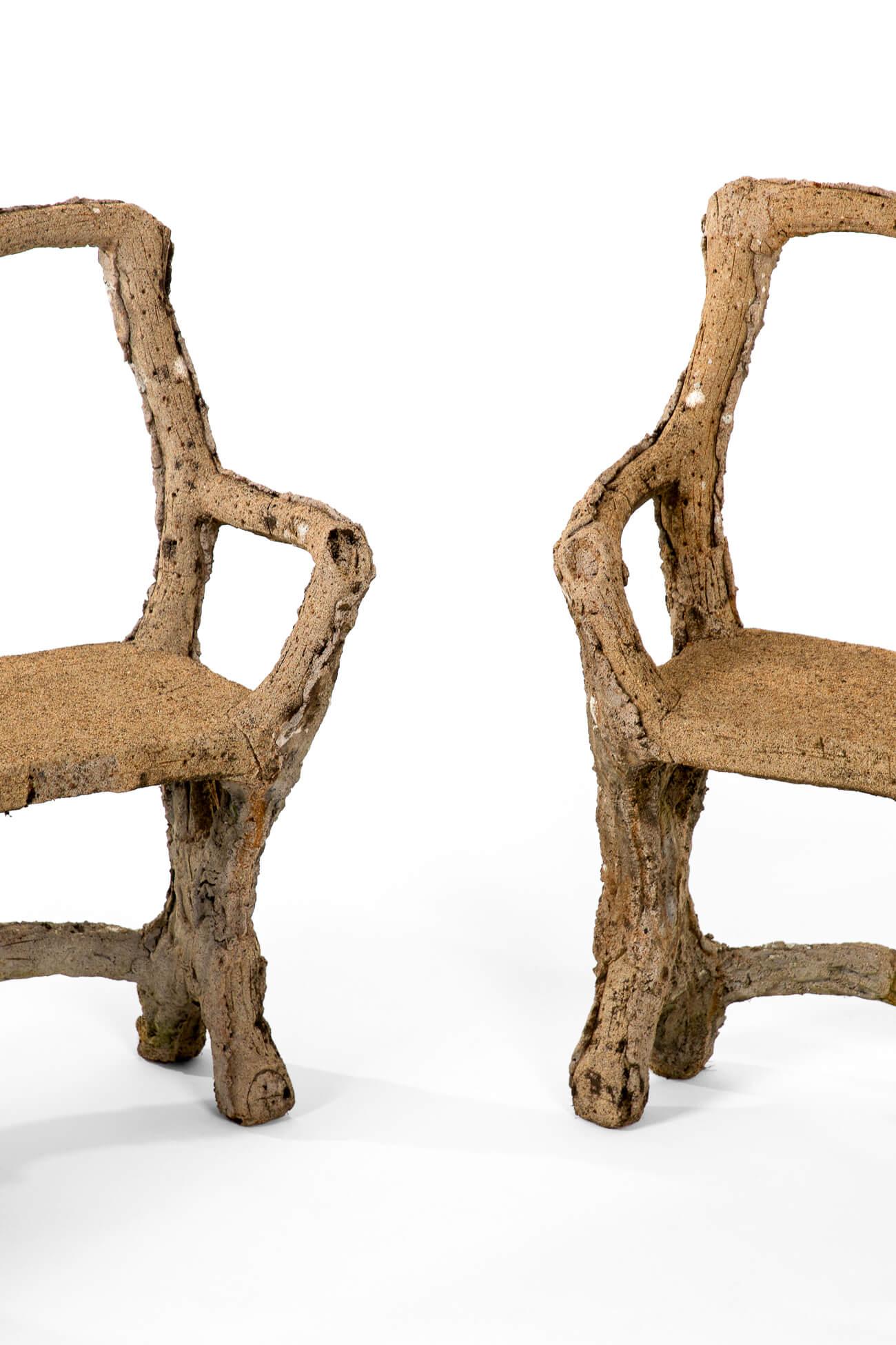 Trío de bancos franceses de piedra de imitación de bois Piedra de molde en venta