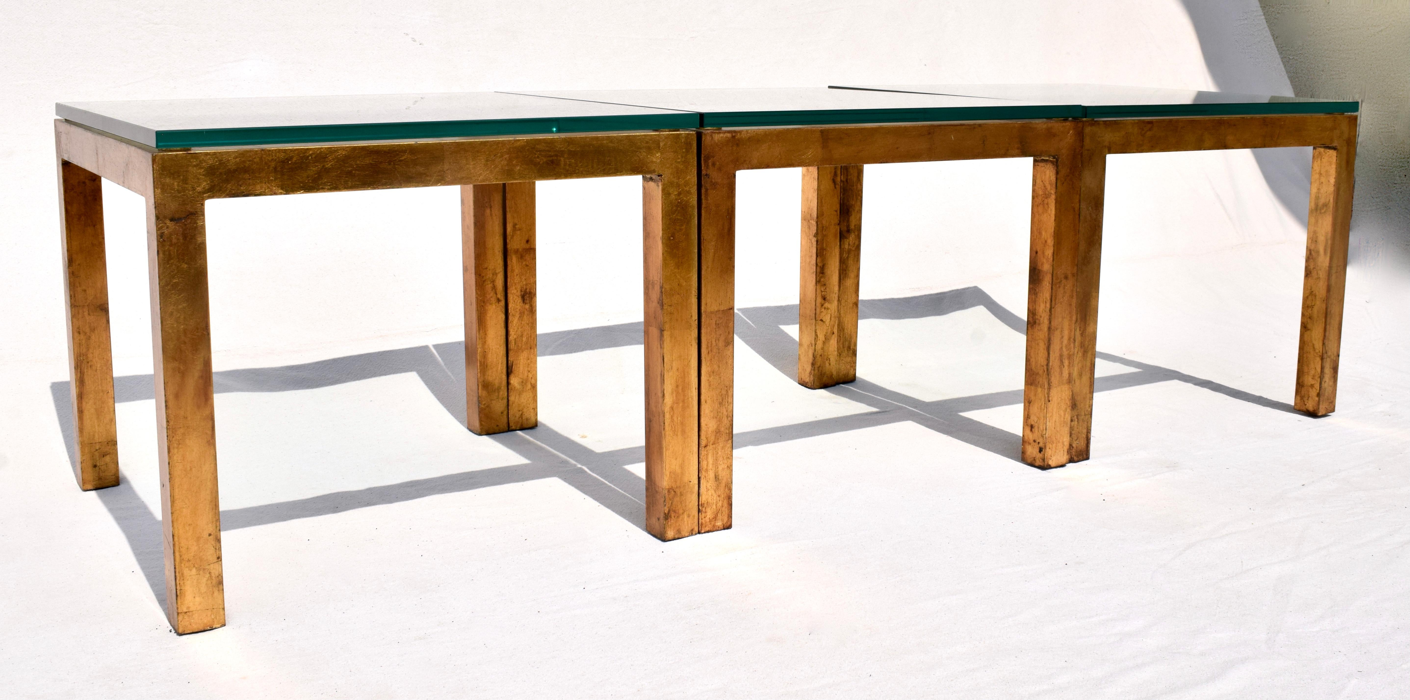 Gold vergoldetes Metall & Glas Parsons Beistelltische im Angebot 1