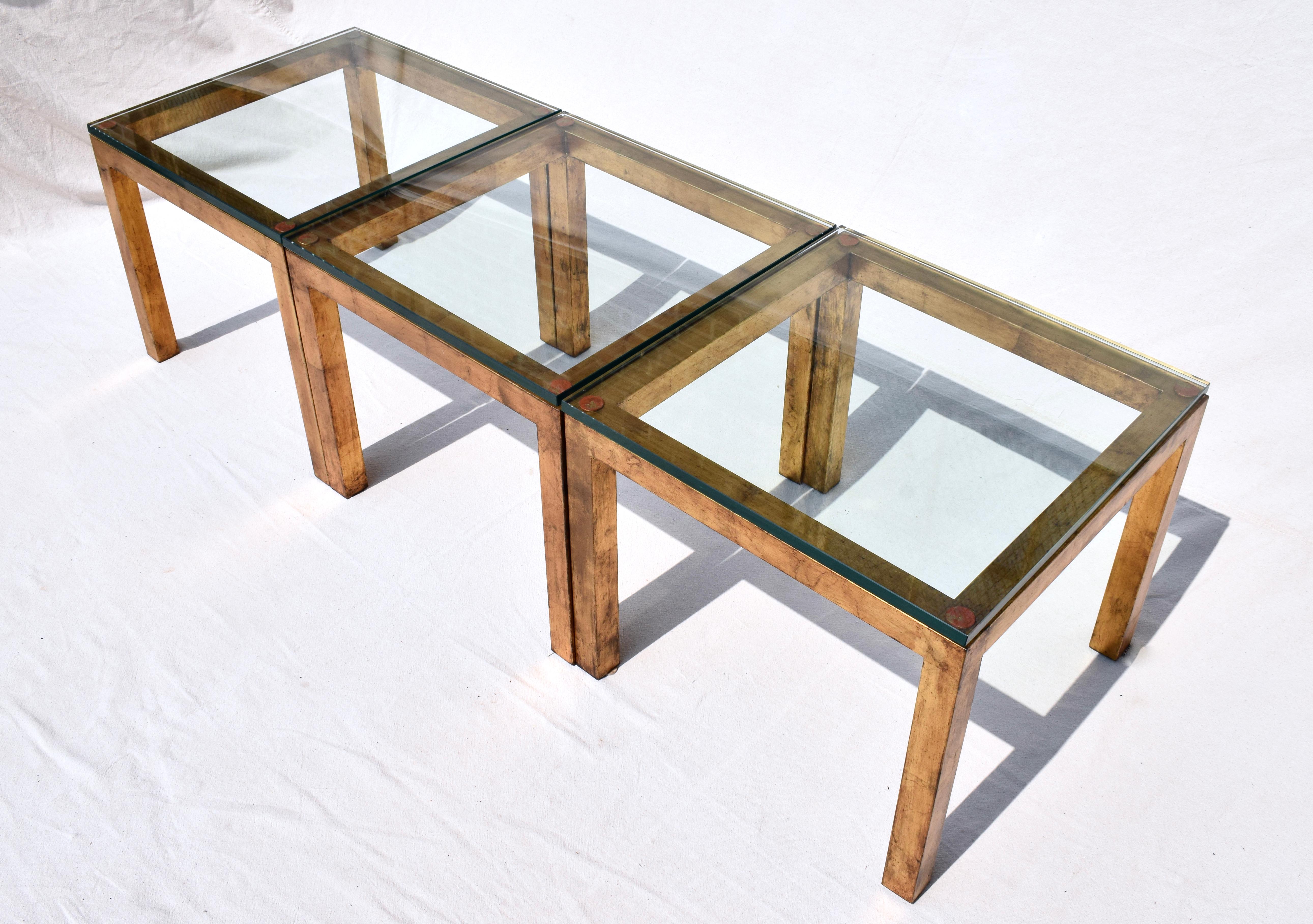 Gold vergoldetes Metall & Glas Parsons Beistelltische im Angebot 3