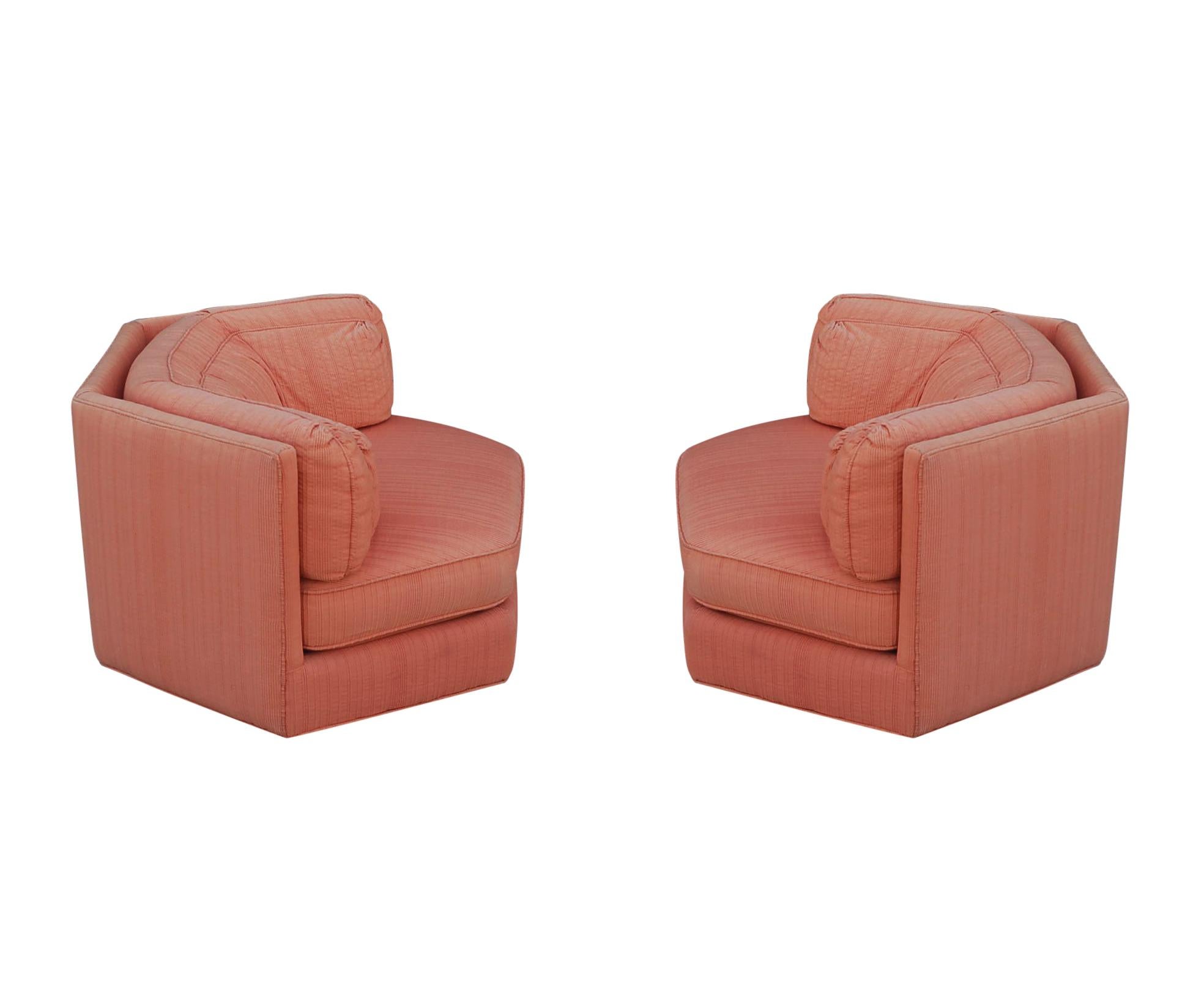 Late 20th Century Trio of Hexagonal Mid-Century Modern Club Chairs by Bernhardt, Plinth Bases