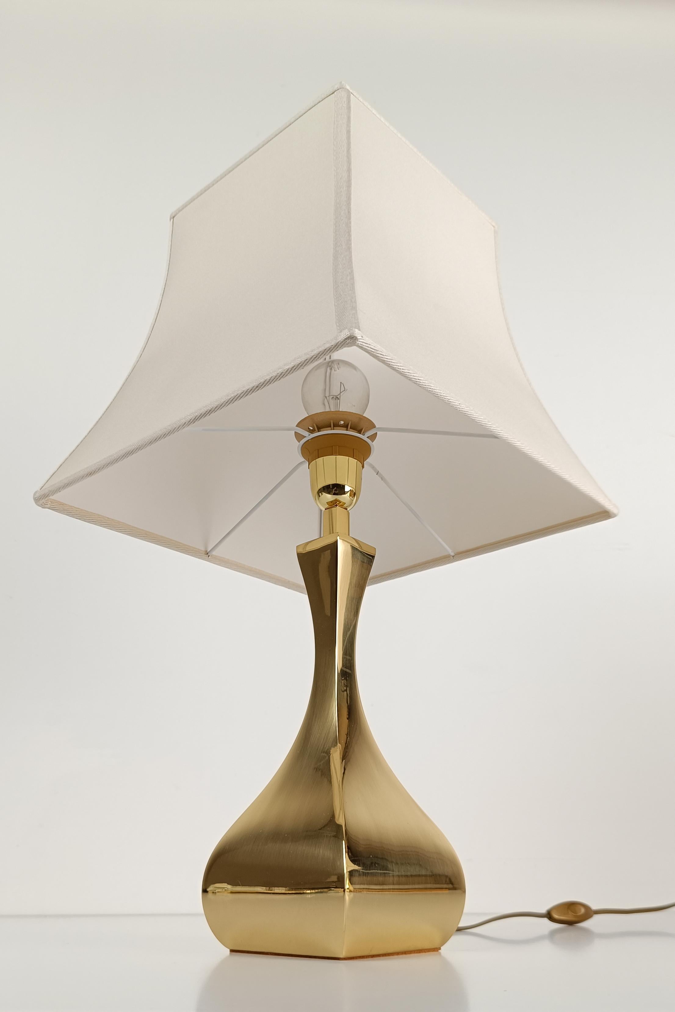 Trio de lampes de table italiennes en laiton du milieu du 20e siècle dans le style de Maria Pergay Bon état - En vente à Roma, IT
