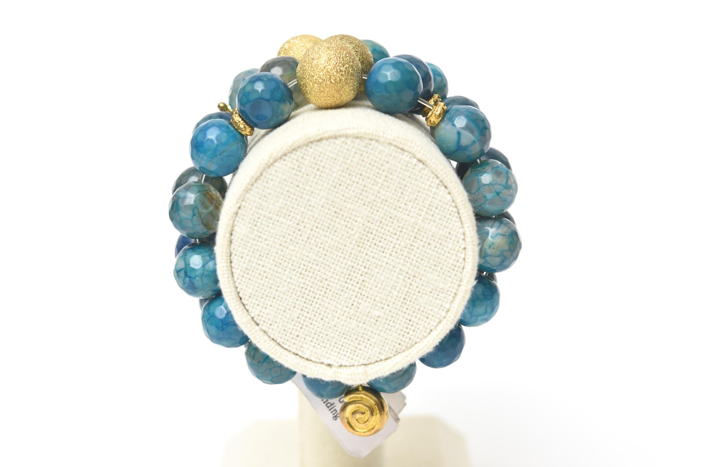 Trio of Jeweler Custom Made Beaded Blue Sapphire Agate Gold Ball Bracelets  In New Condition For Sale In North Miami, FL