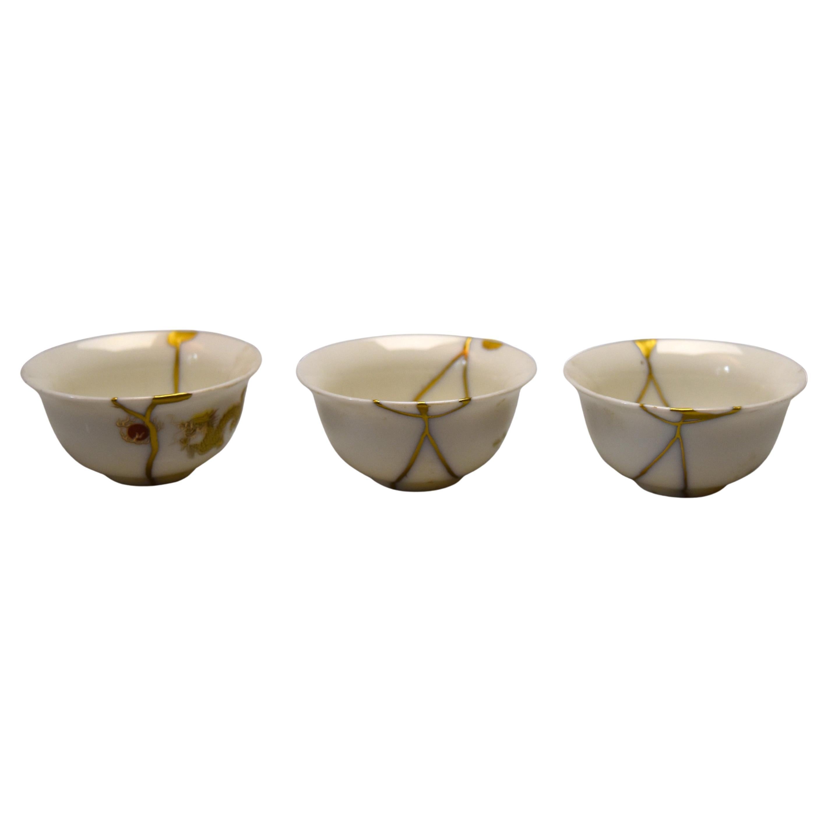 Trio of Kintsugi Sake Cups im Angebot