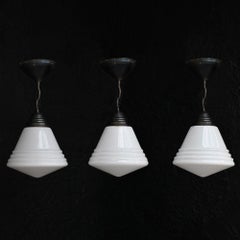 Trio von Phillips Pendelleuchten aus Glas aus der Mitte des 20.