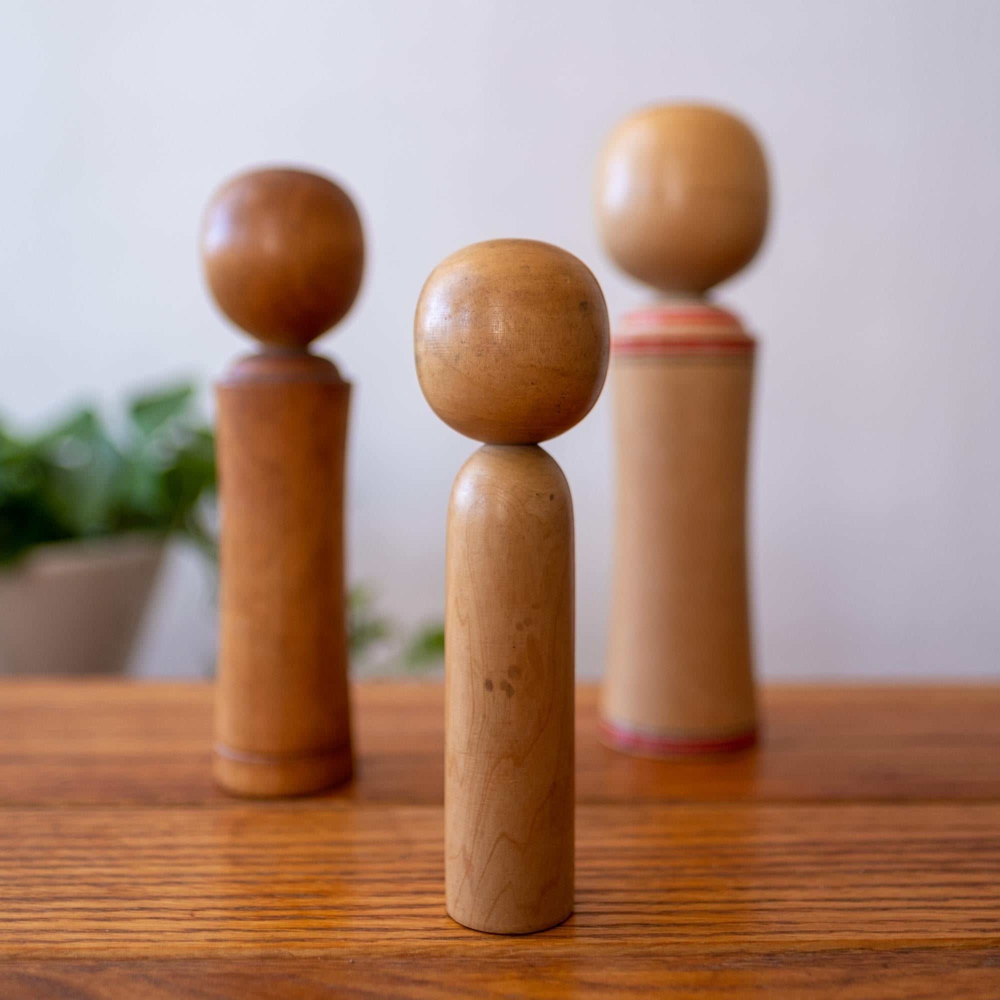Trio of Minimalist Kokeshi Doll Sculptures Signed In Good Condition In San Diego, CA