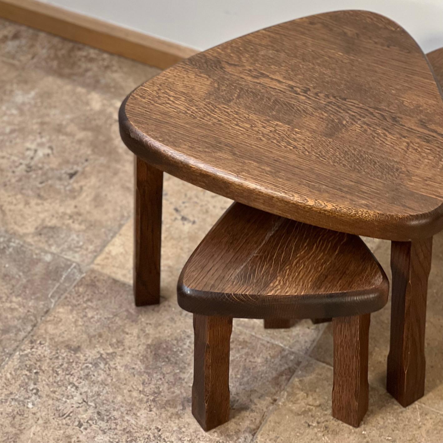 Trio of Oak Mid-Century Nesting Tables in Manner of Pierre Chapo In Good Condition In London, GB