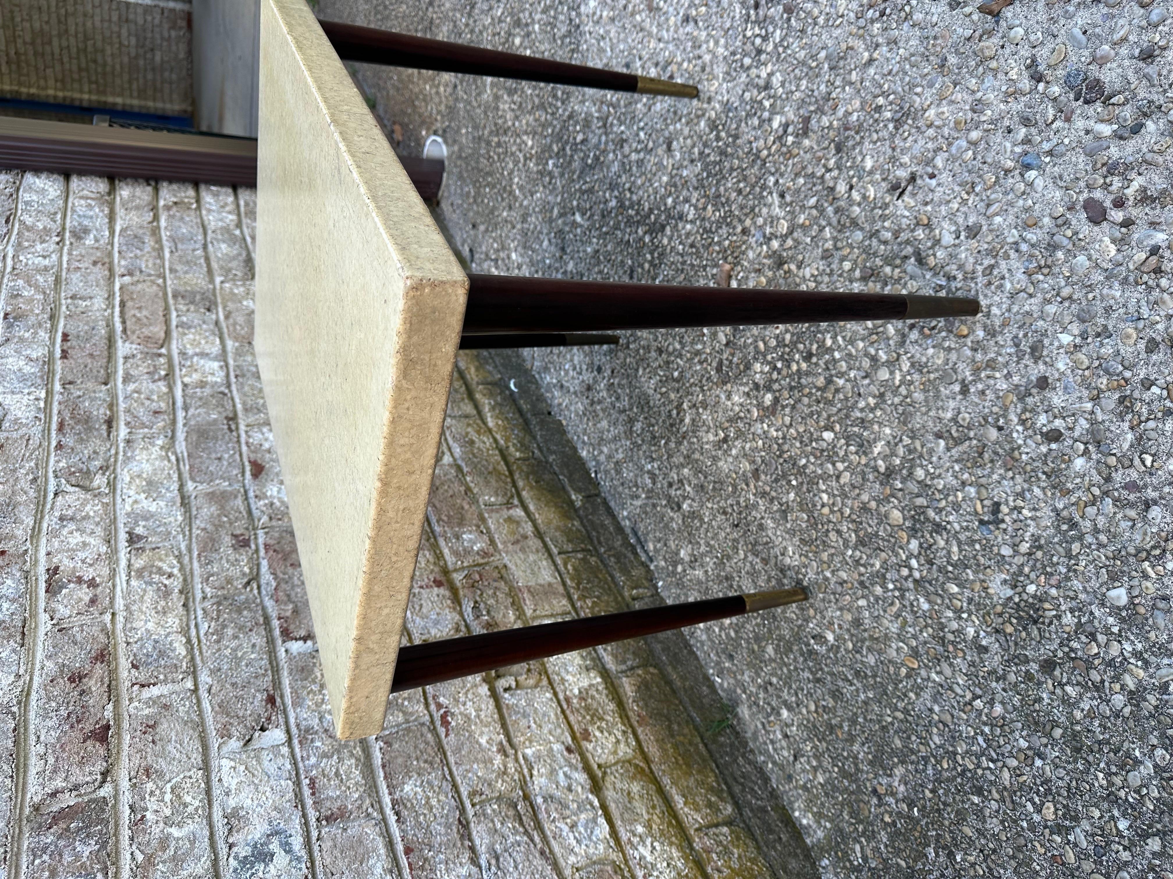 Trio de tables en liège Paul Frankl en vente 2