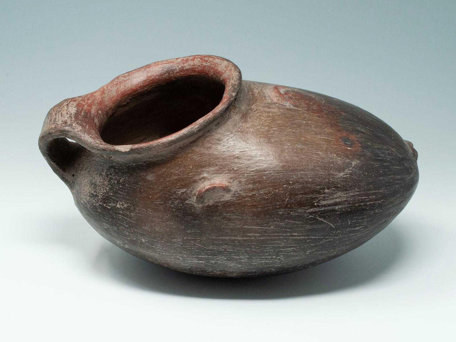 18th Century and Earlier Trio of Pre-Columbian Foot Vessels, West Mexico For Sale