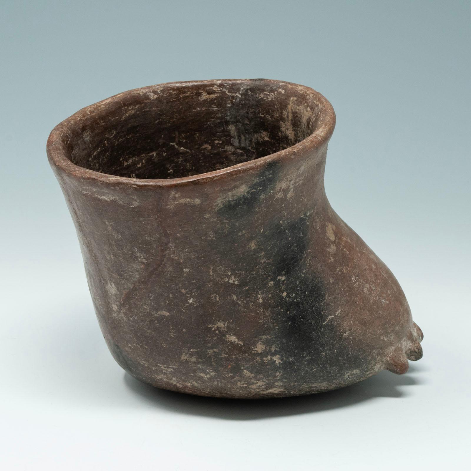 Trio of Pre-Columbian Foot Vessels, West Mexico For Sale 2