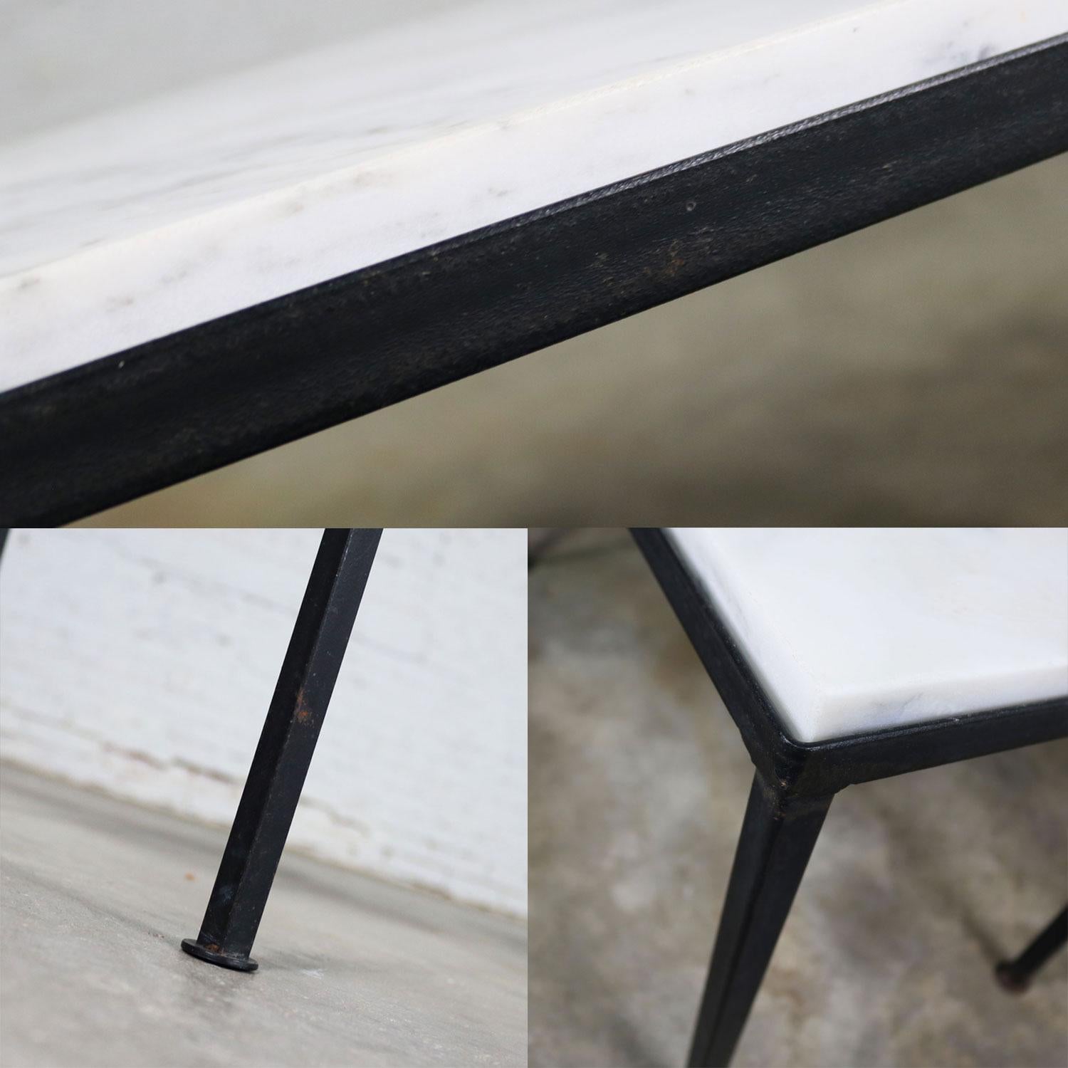 Trio of Small Black Iron Frame White Marble-Topped Tables for Indoors or Out In Good Condition In Topeka, KS