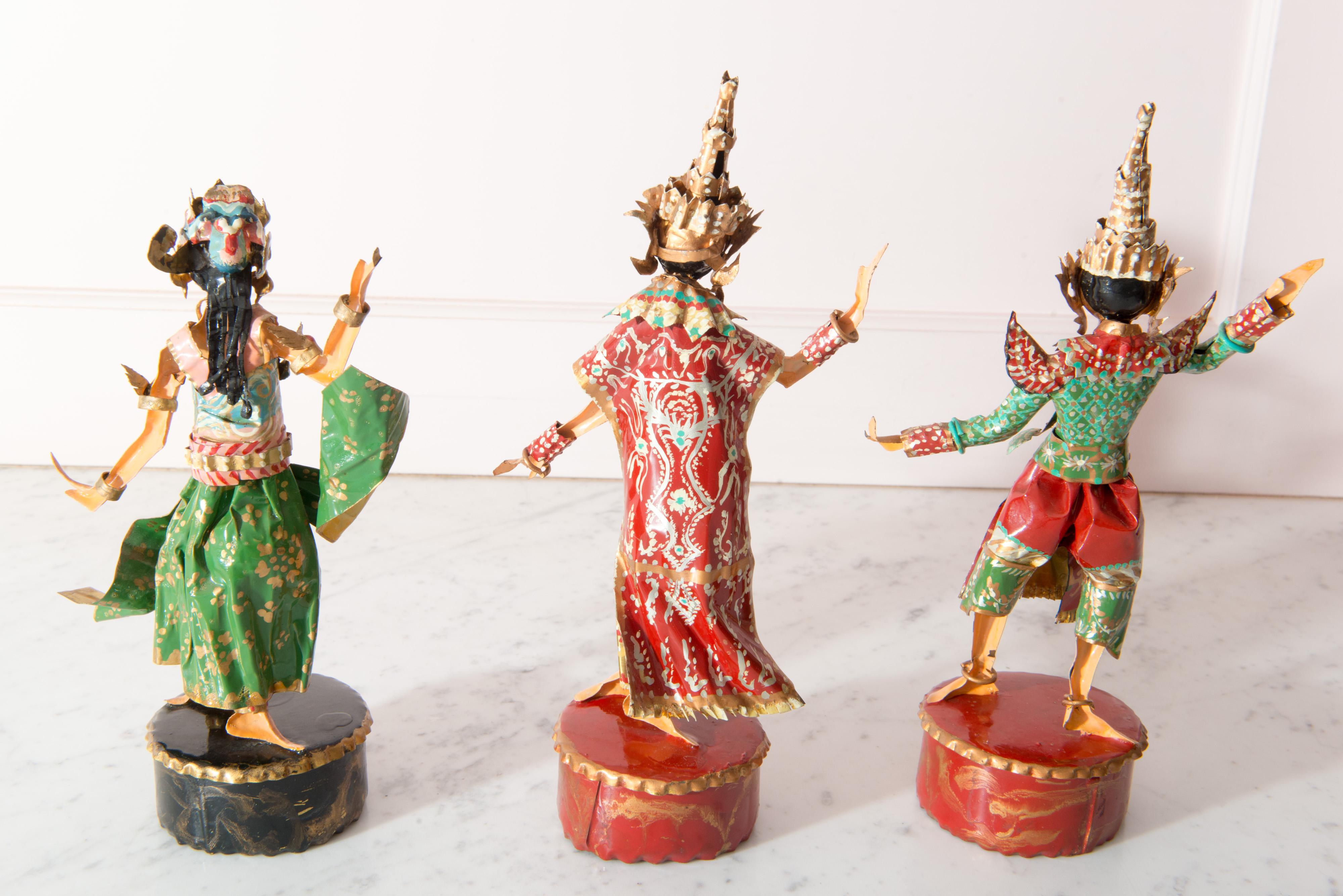 Trio der Thailand-Tänzer mit Kostümen von Lee Menichetti (amerikanisch) im Angebot