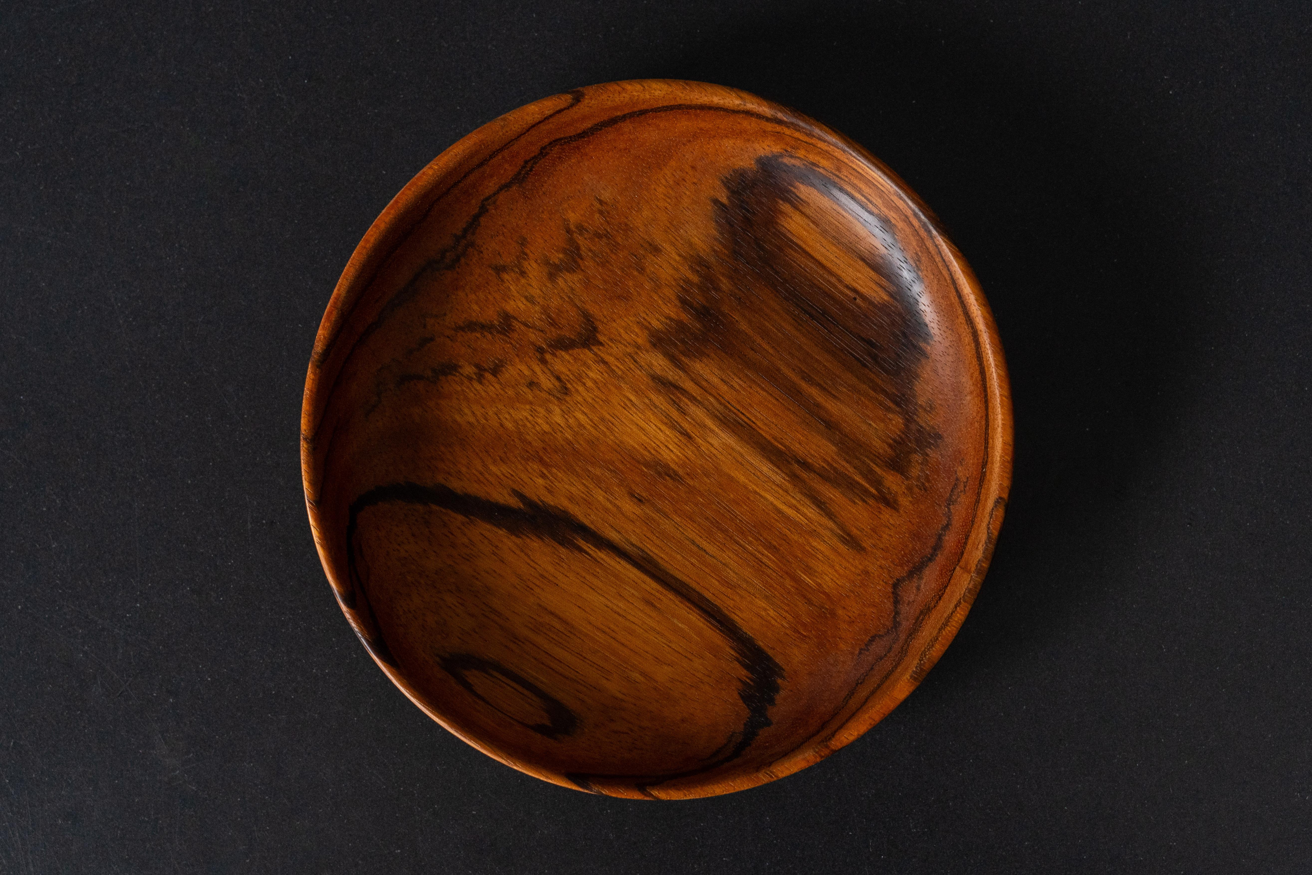 Trio of Turned Wood Studio Bowls For Sale 7