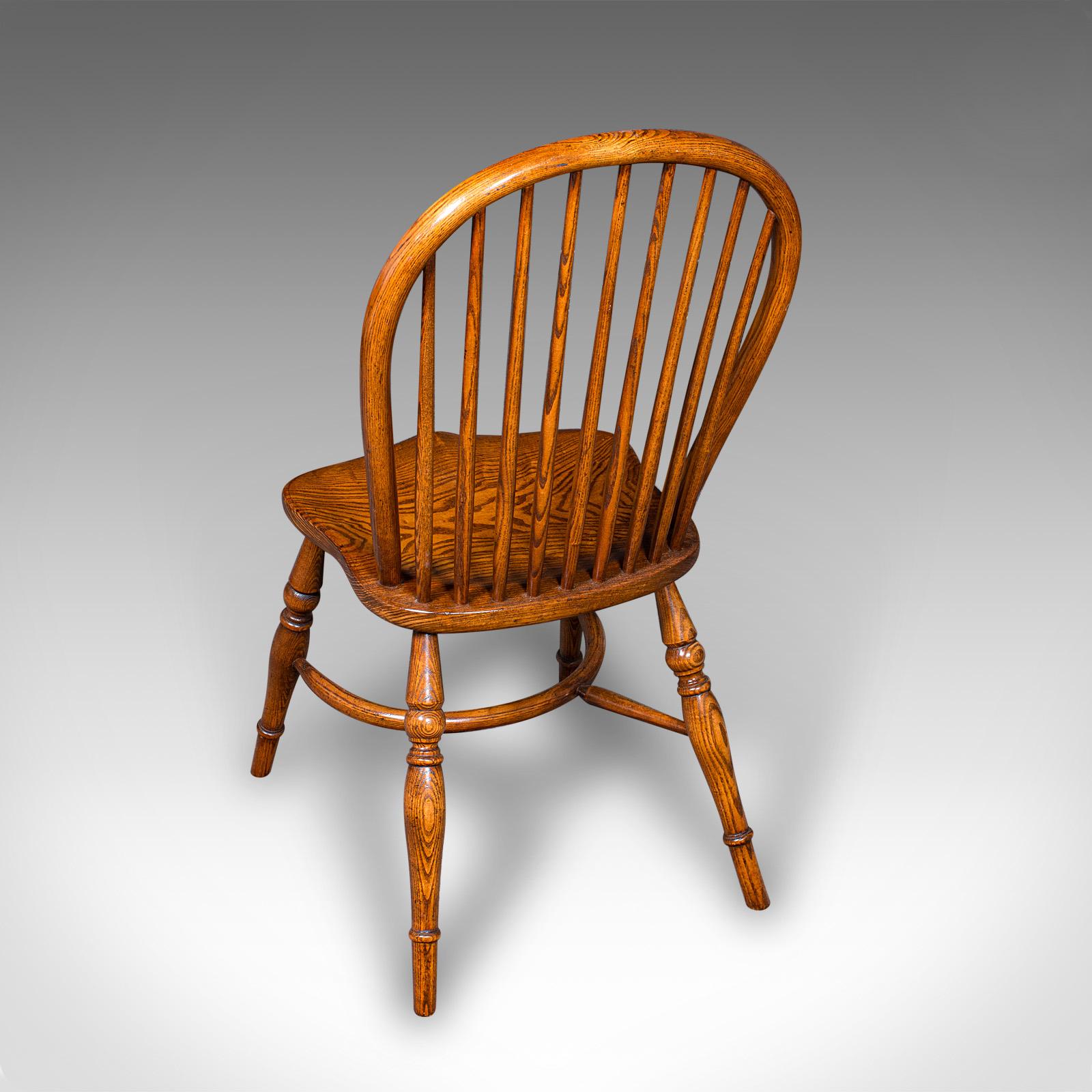 Trio von Vintage Land Küche Stühle, Englisch Esche, Ulme, Victorian Revival Sitz (Britisch) im Angebot