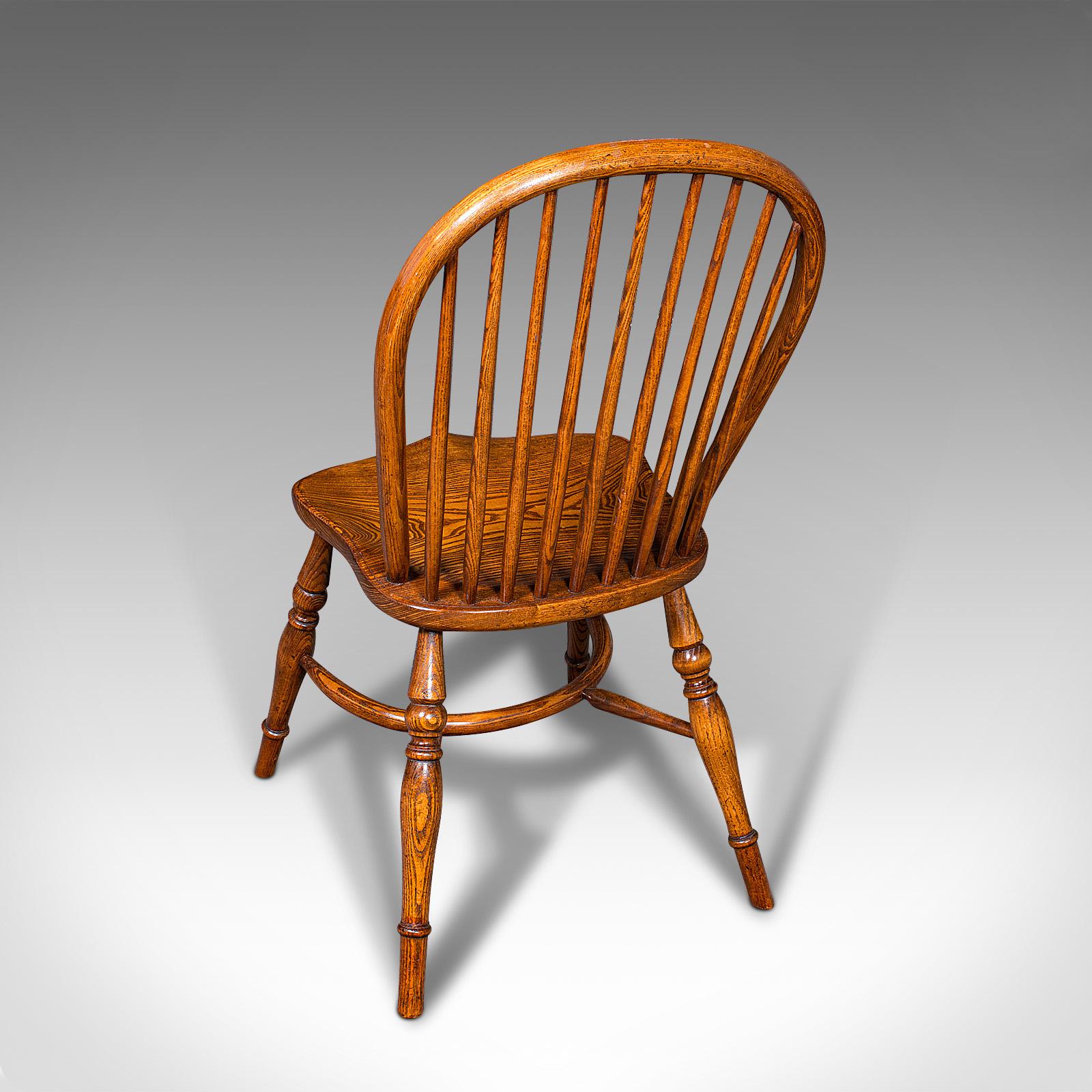 Trio von Vintage Land Küche Stühle, Englisch Esche, Ulme, Victorian Revival Sitz (Ende des 20. Jahrhunderts) im Angebot