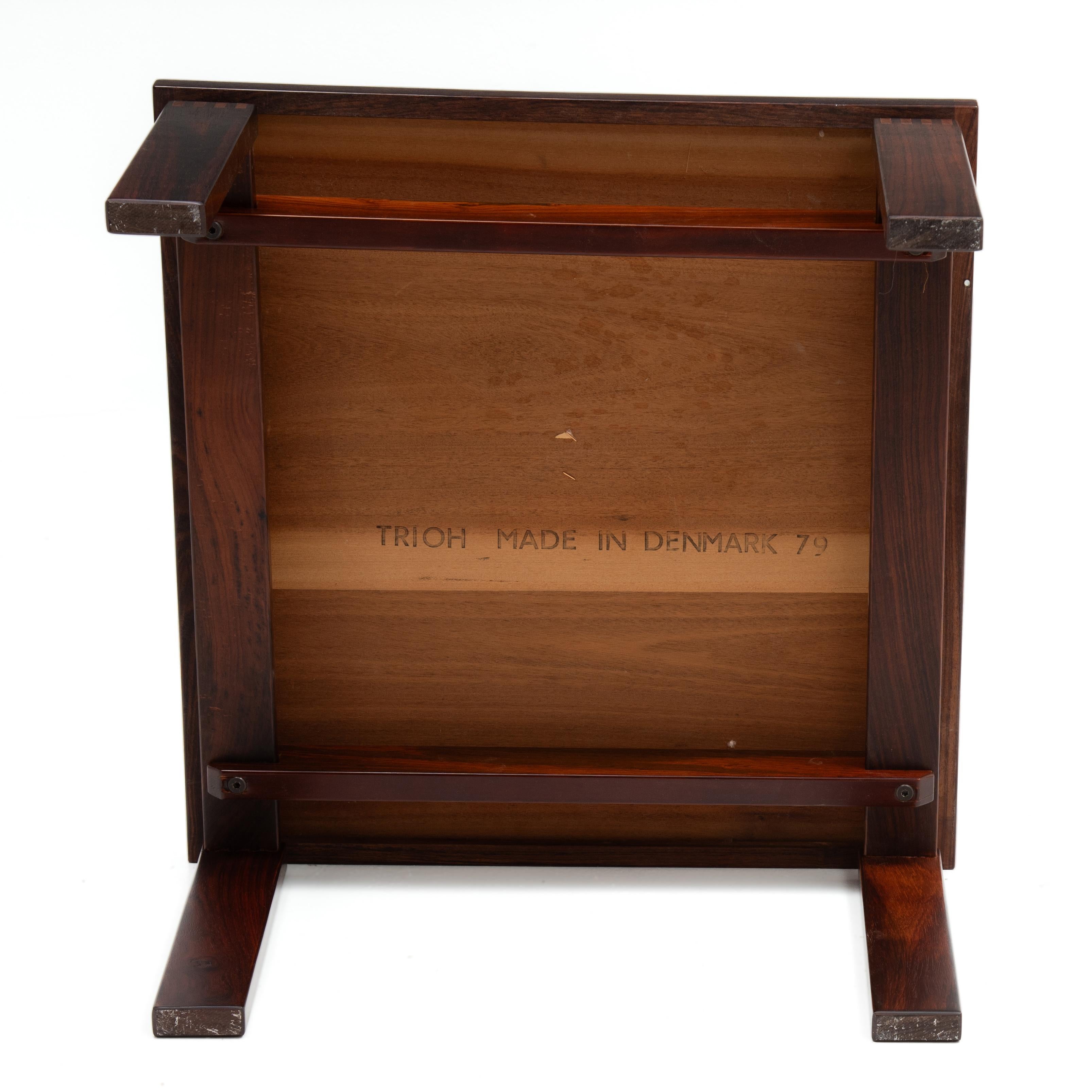 Trioh Danish Rosewood Square Floating Top Coffee Side Lamp Table 1979 For Sale 6