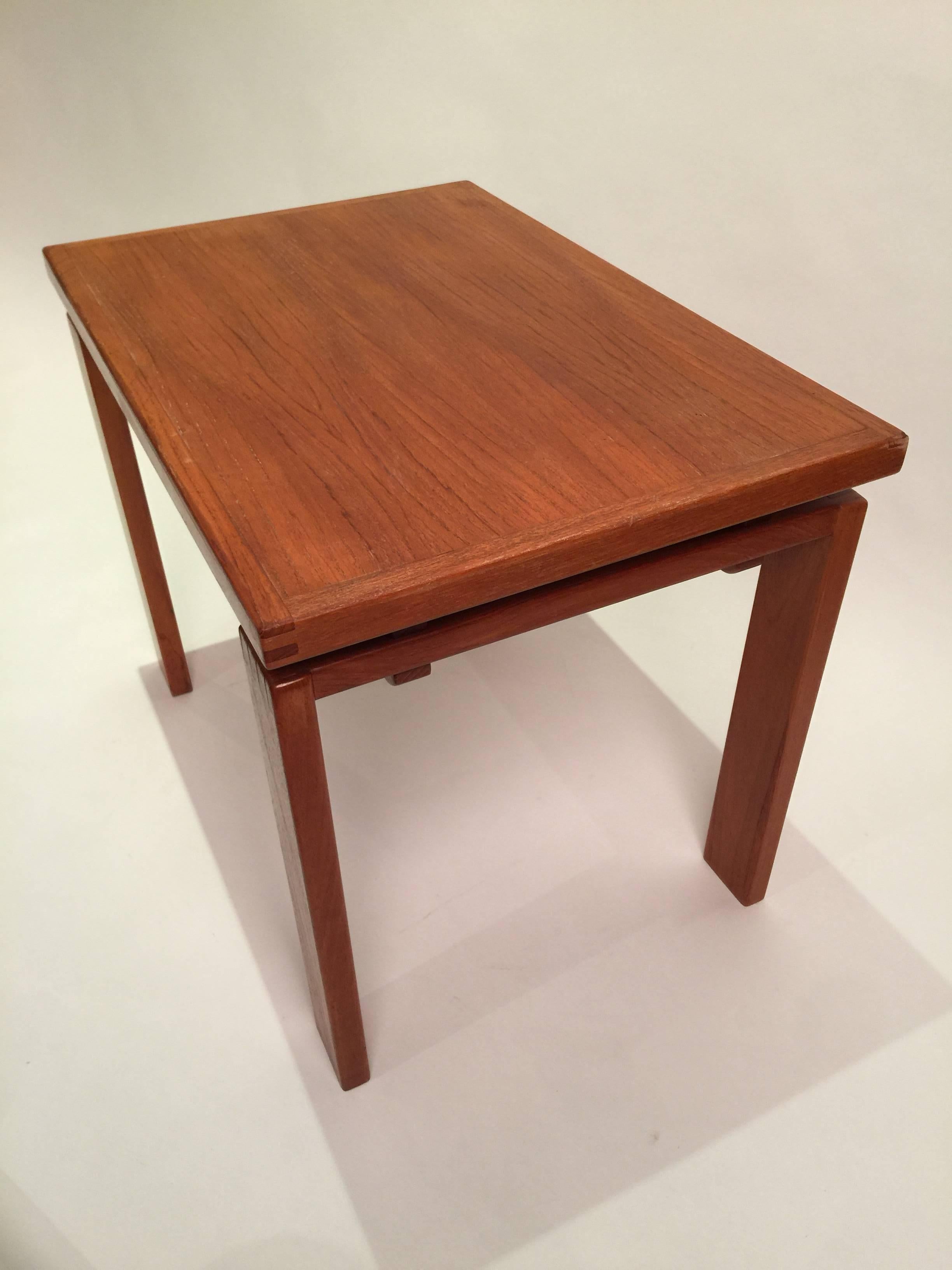 Trioh Dovetailed Side Table In Excellent Condition In Brooklyn, NY