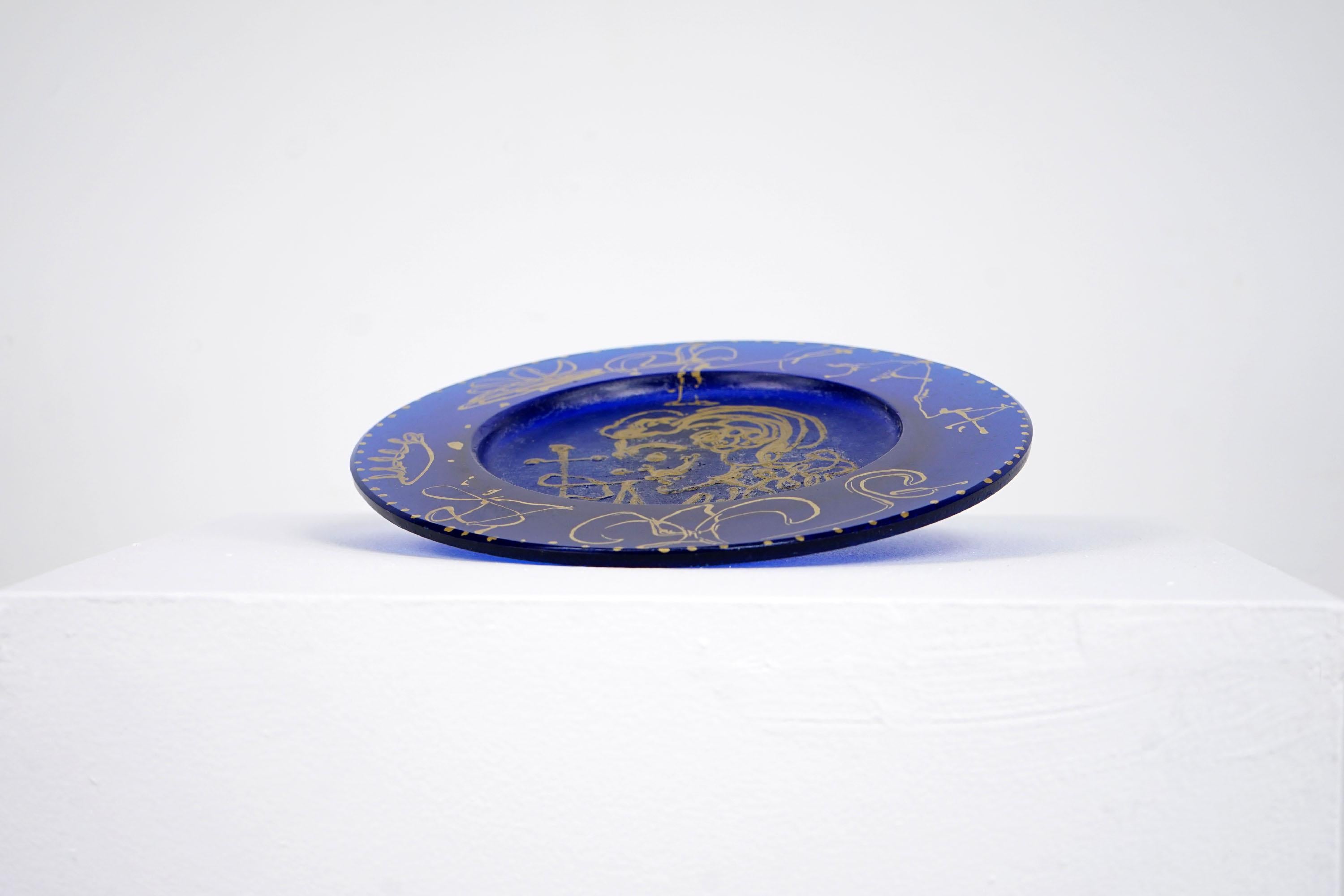 Mid-Century Modern Triomphale Molten Glass Plate by Salvador Dali, Blue and Gold, Made in France For Sale