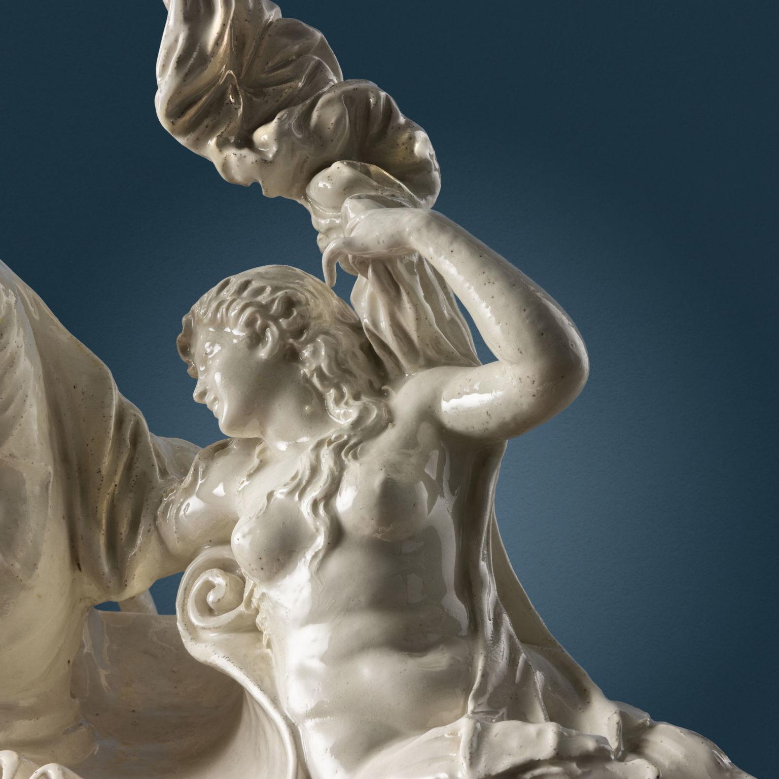 Trionfo di Galatea. Manifattura Capodimonte, prima metà del XIX secolo. In condizioni buone in vendita a Milano, IT
