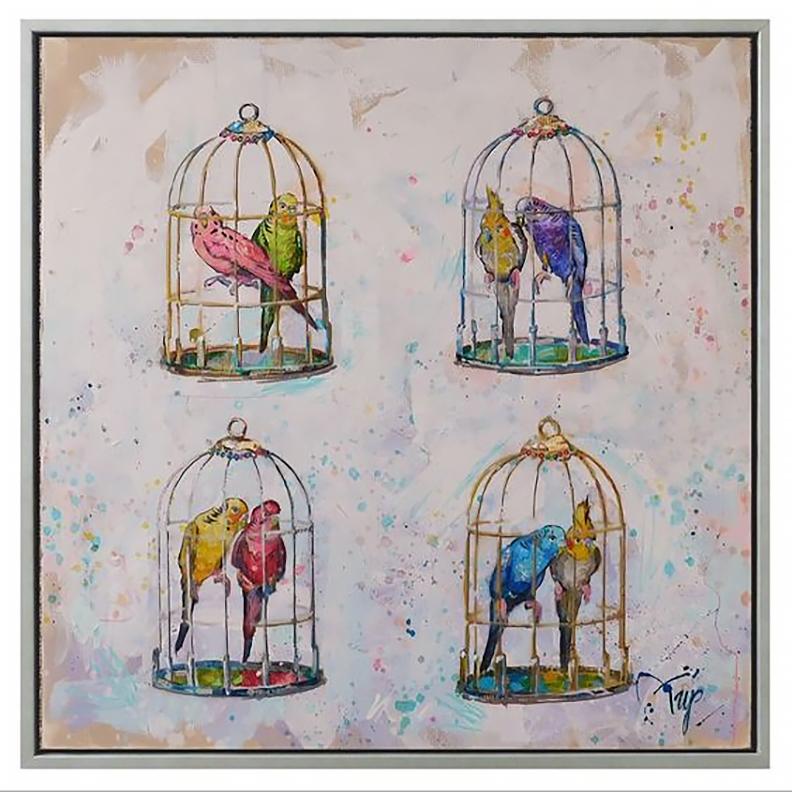 Cette peinture, « Garden Birdies », est une peinture à l'huile fantaisiste à l'huile sur toile de l'artiste Trip Park de 30 x 30 cm. Le tableau présente quatre cages à oiseaux, chacune avec deux oiseaux exotiques colorés à l'intérieur. Les couleurs