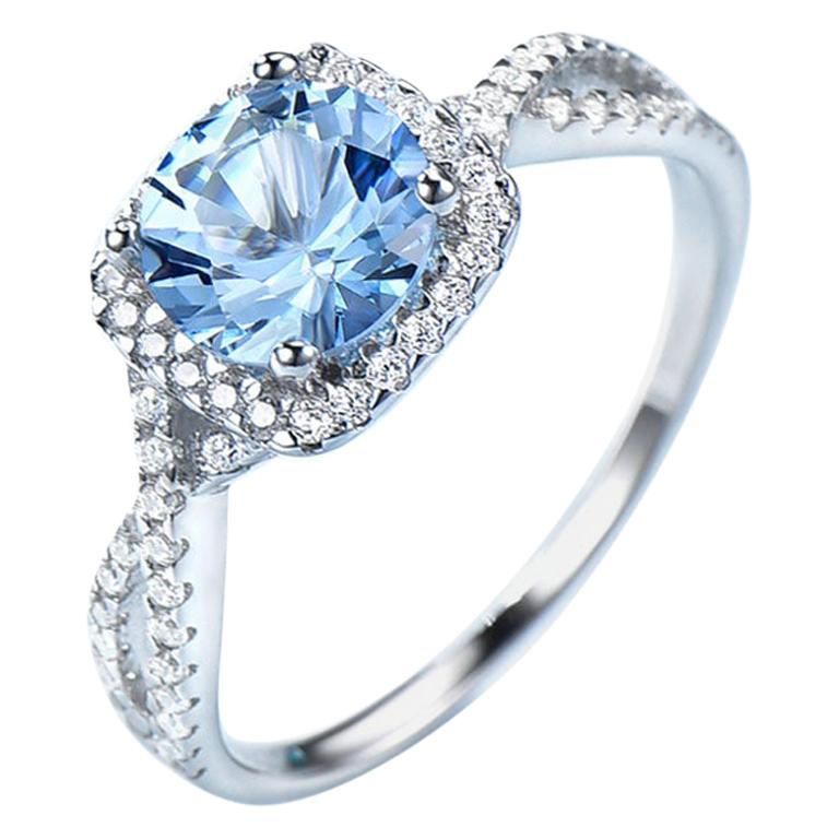 Triple AAA Cut Round Aquamarine Blue Cubic Zirconia Sterling Silver Ring For Sale