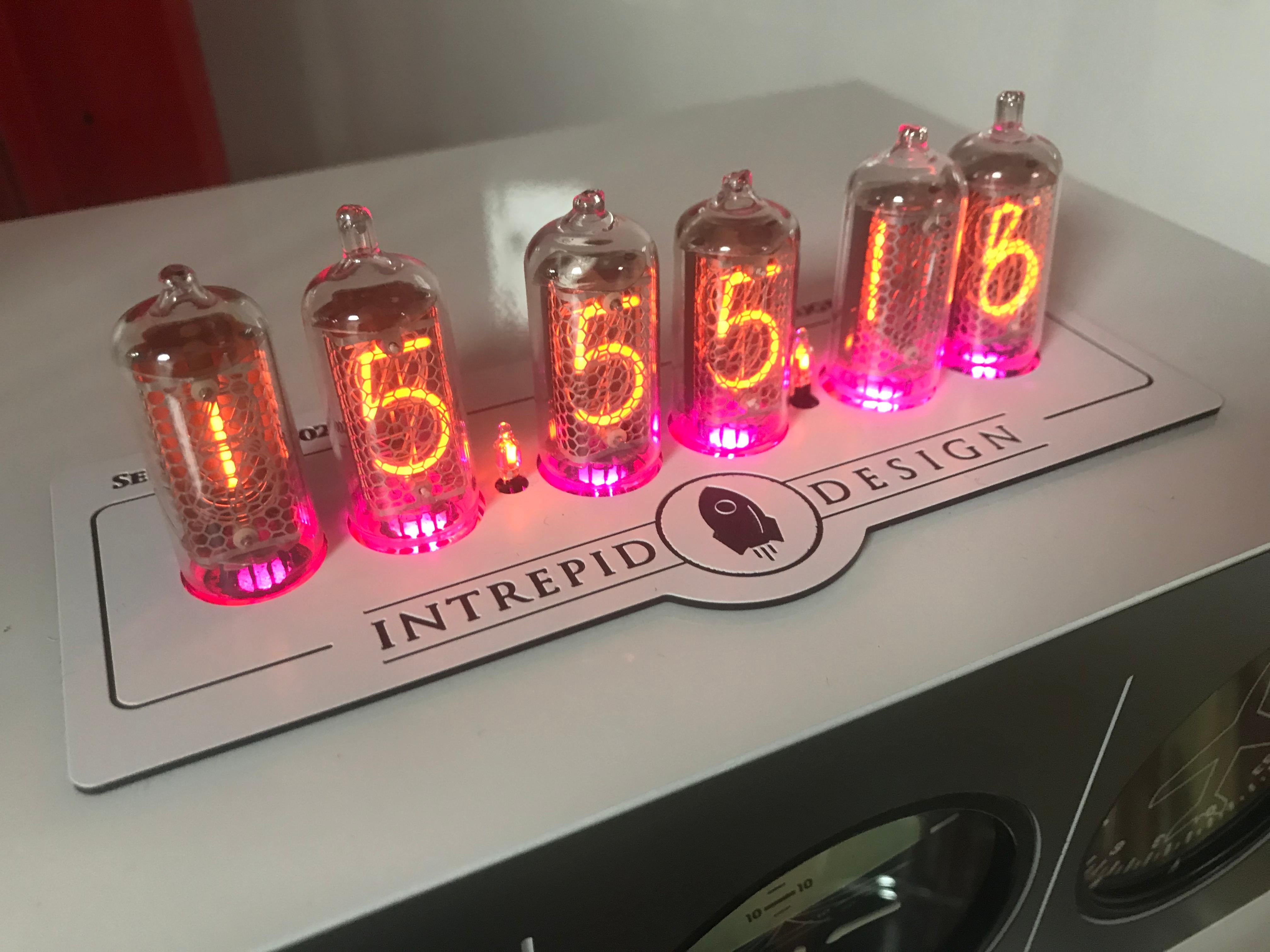 Triple Aircraft Instrument Nixie Clock In Excellent Condition For Sale In Luton, GB