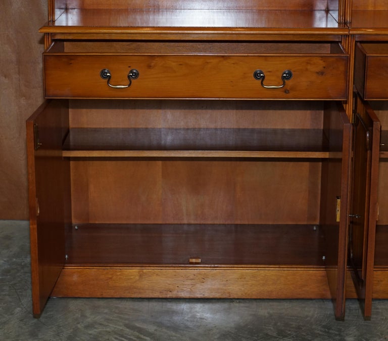 Triple Bank Bradley Furniture Burr Yew Wood Library Display Bookcase with Lights For Sale 5
