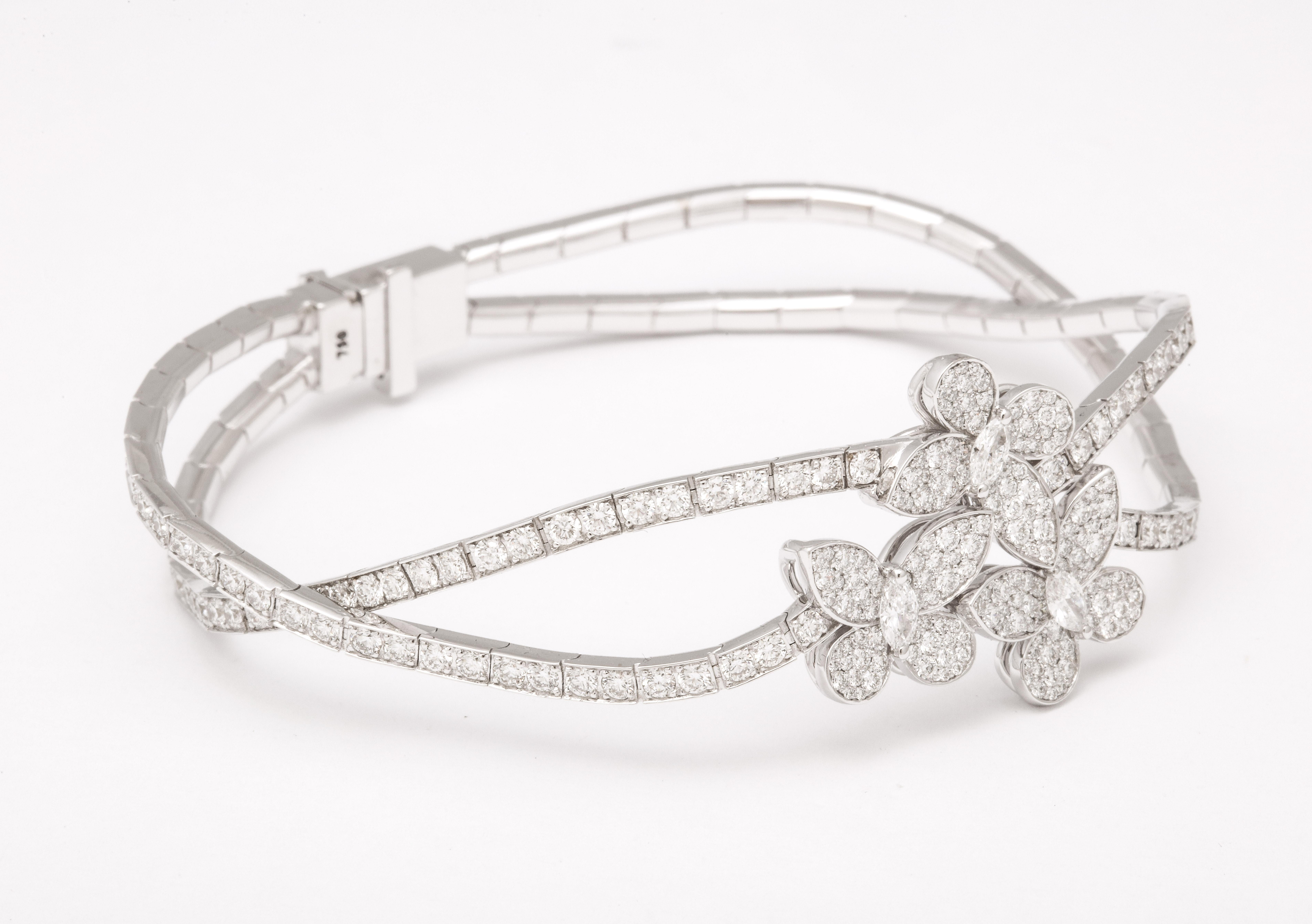 Dreifaches Schmetterlings-Diamant-Armband im Zustand „Neu“ im Angebot in New York, NY