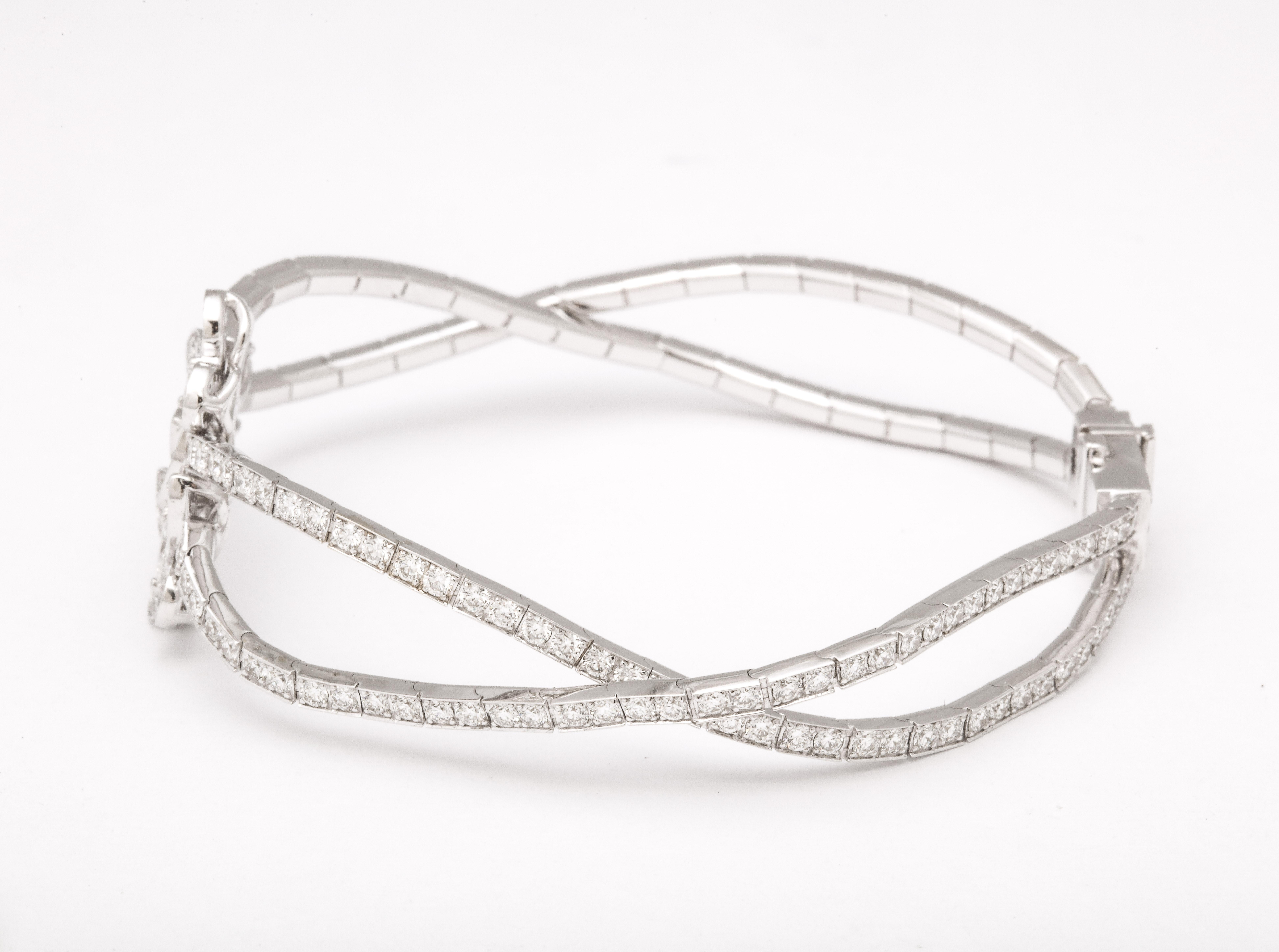 Triple Butterfly Diamond Bracelet In New Condition For Sale In New York, NY