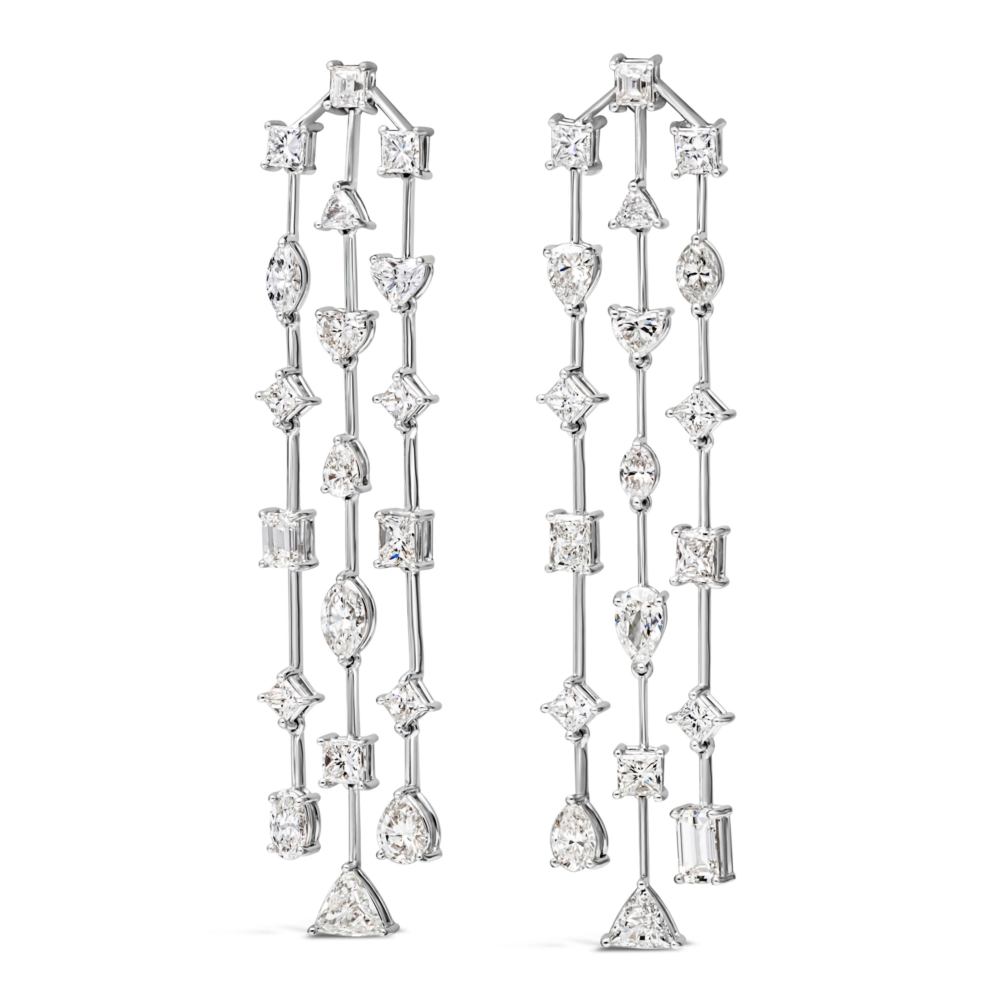 Taille mixte Boucles d'oreilles chandelier de 9,15 carats, triple colonne de diamants taillés en fantaisie en vente
