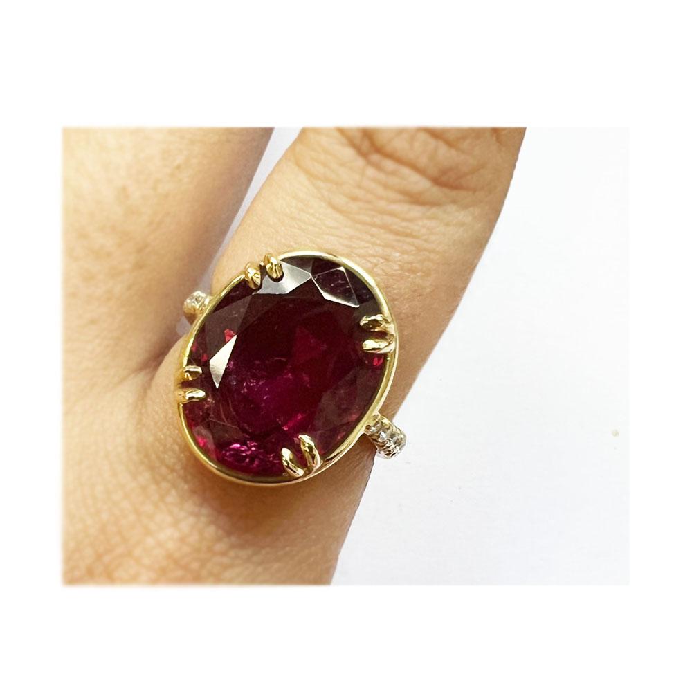 Triple Crown Rubellite Ring by Michael Bondanza In New Condition For Sale In New York, NY