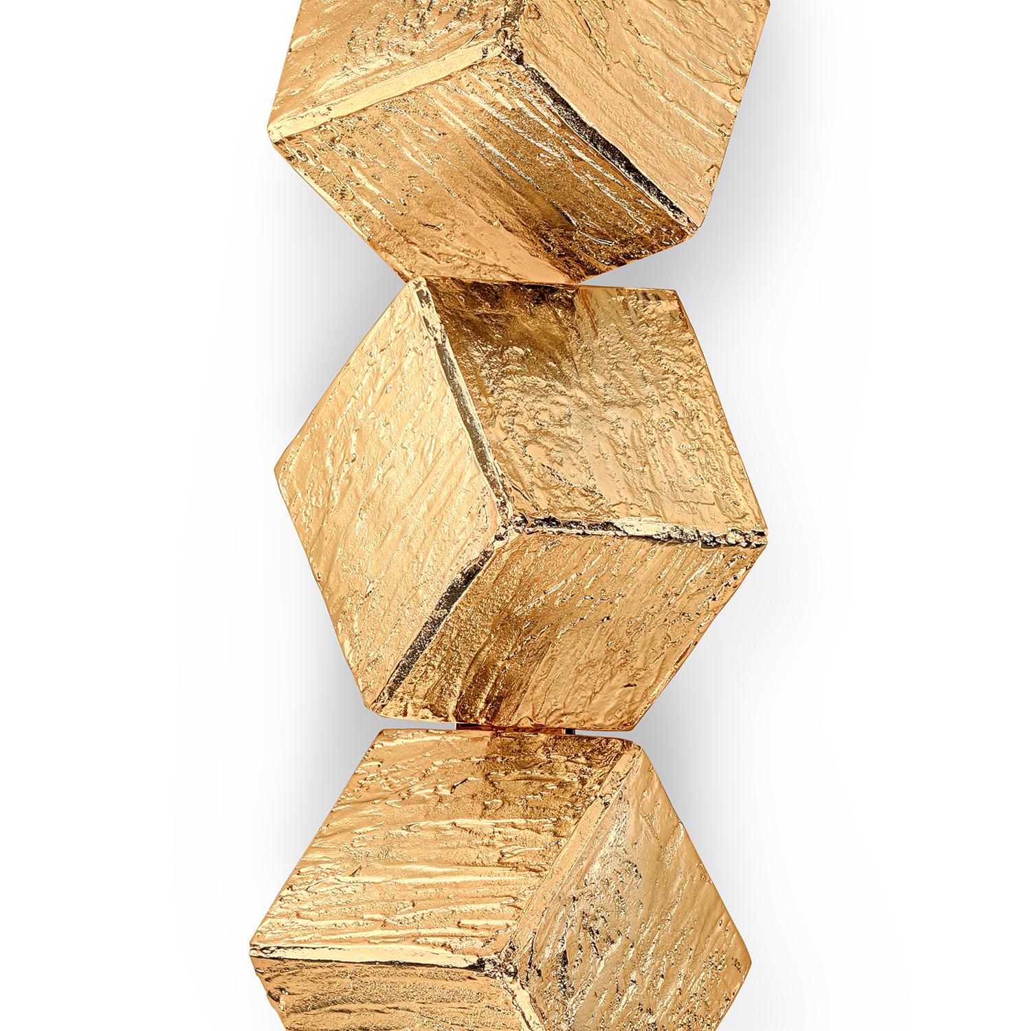 Portugais Applique Triple Cubes en vente