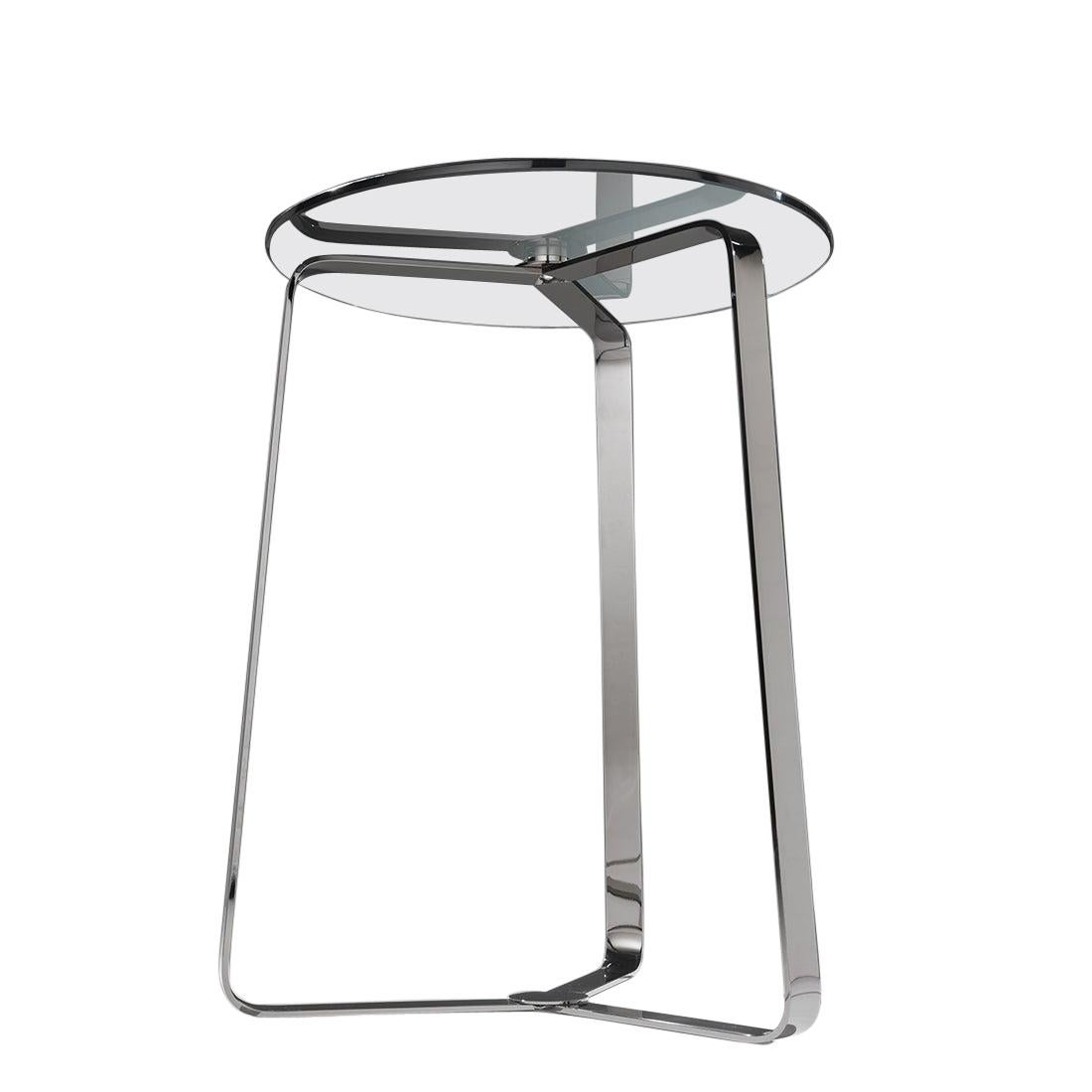 Table d'appoint à pieds triples en vente