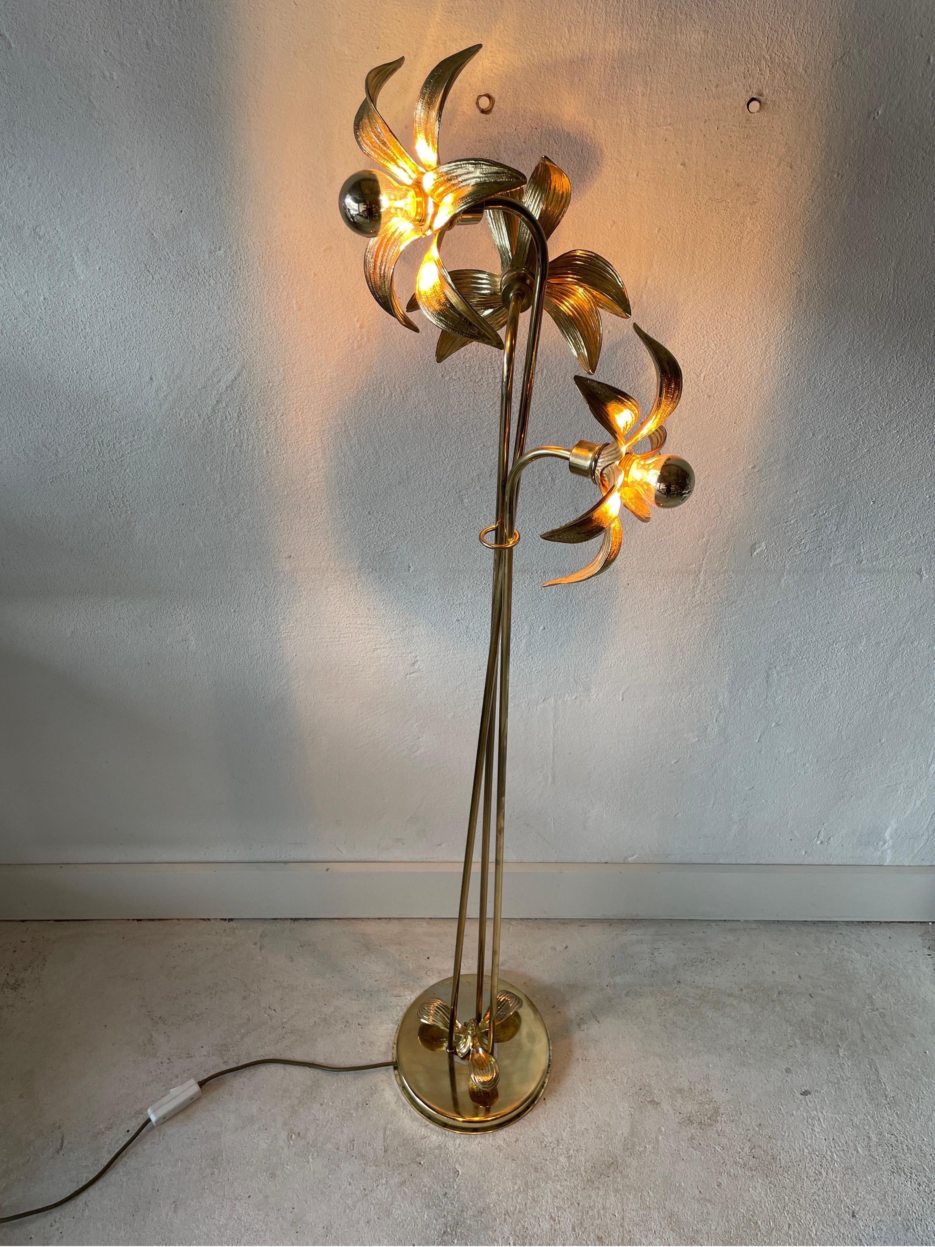 Triple Flower Shade Brass Floor Lamp by Willy Daro for Massive, 1970s, Germany For Sale 4