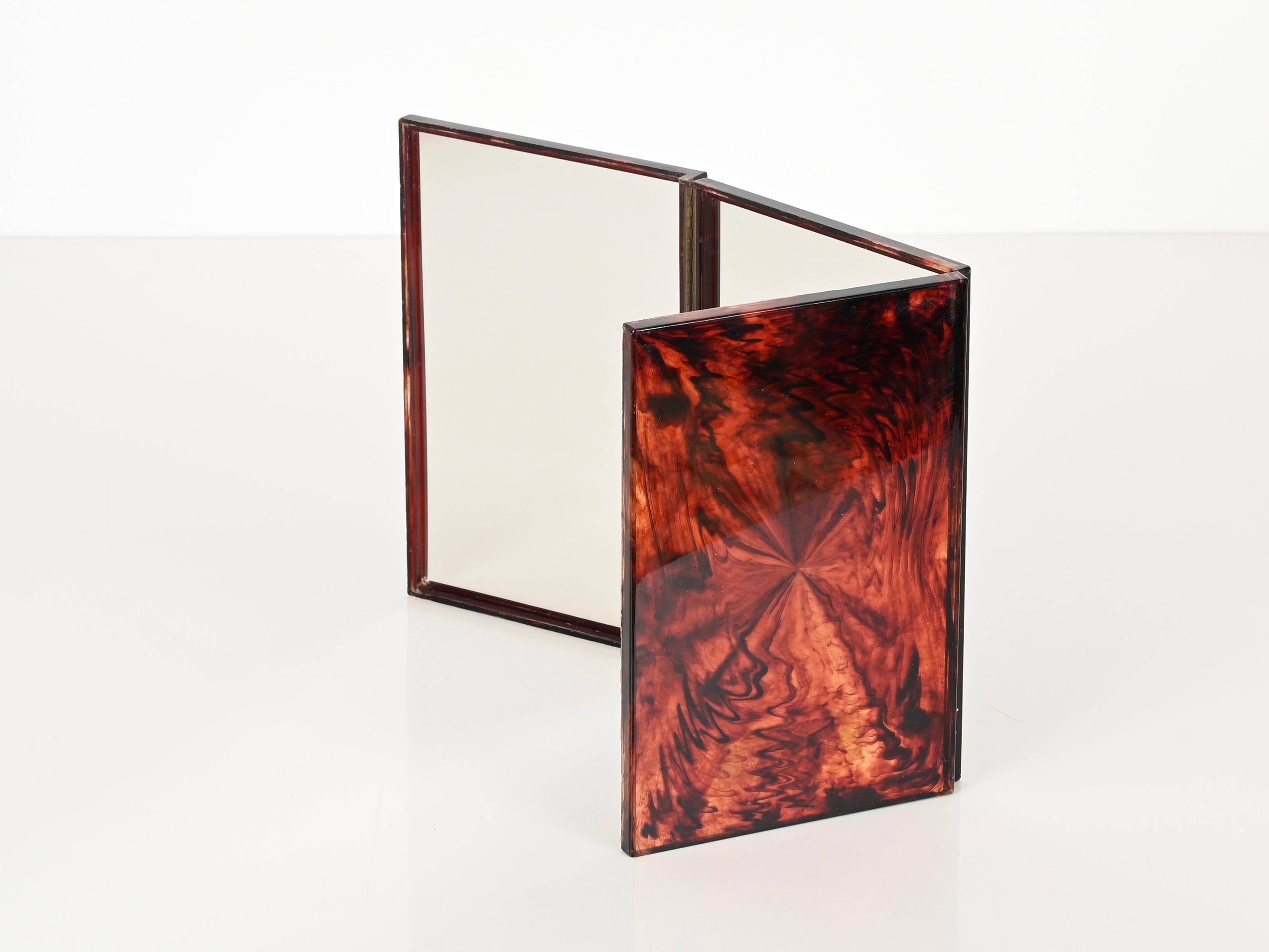Triple Folding Table Mirror in Tortoiseshell Lucite, Vanity, Dior, Italy 1970s In Good Condition In Roma, IT