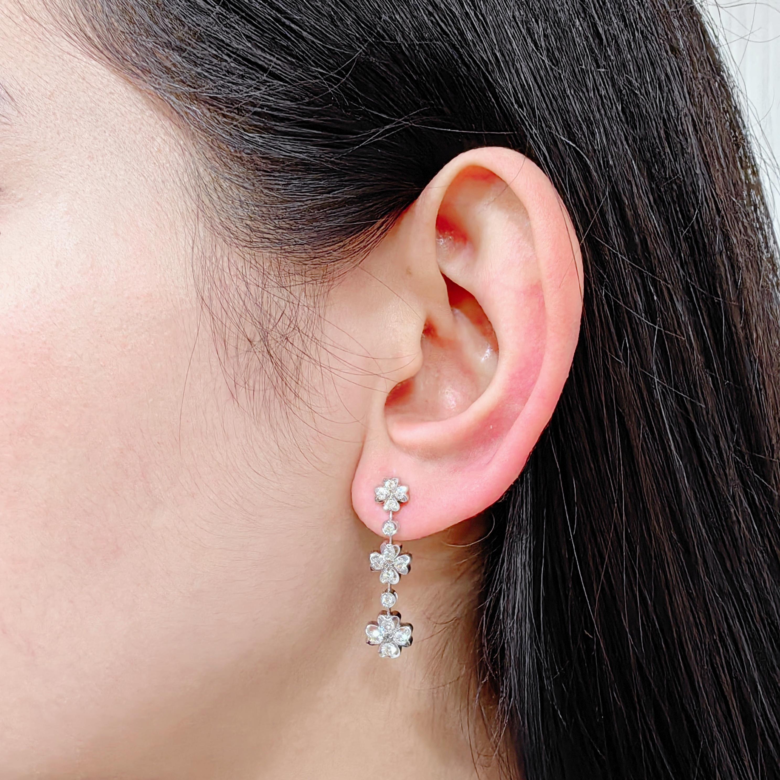 Triple Four-Leaf Clover 1 Carat Diamond Dangling Earrings in 18K White Gold For Sale 9