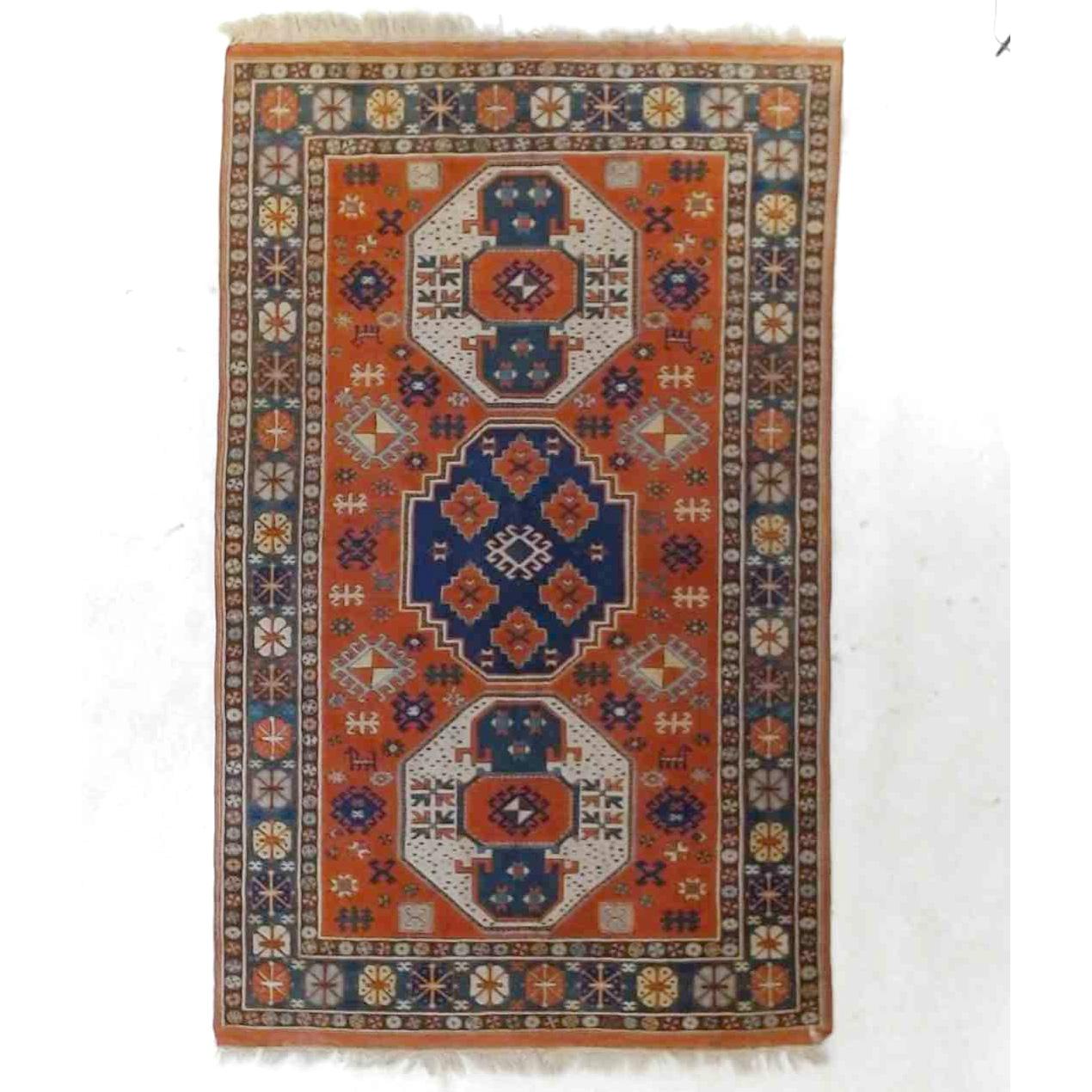 Triple Medallion Caucasian Kazak Oriental Wool Rug 20th.

Measures - 100