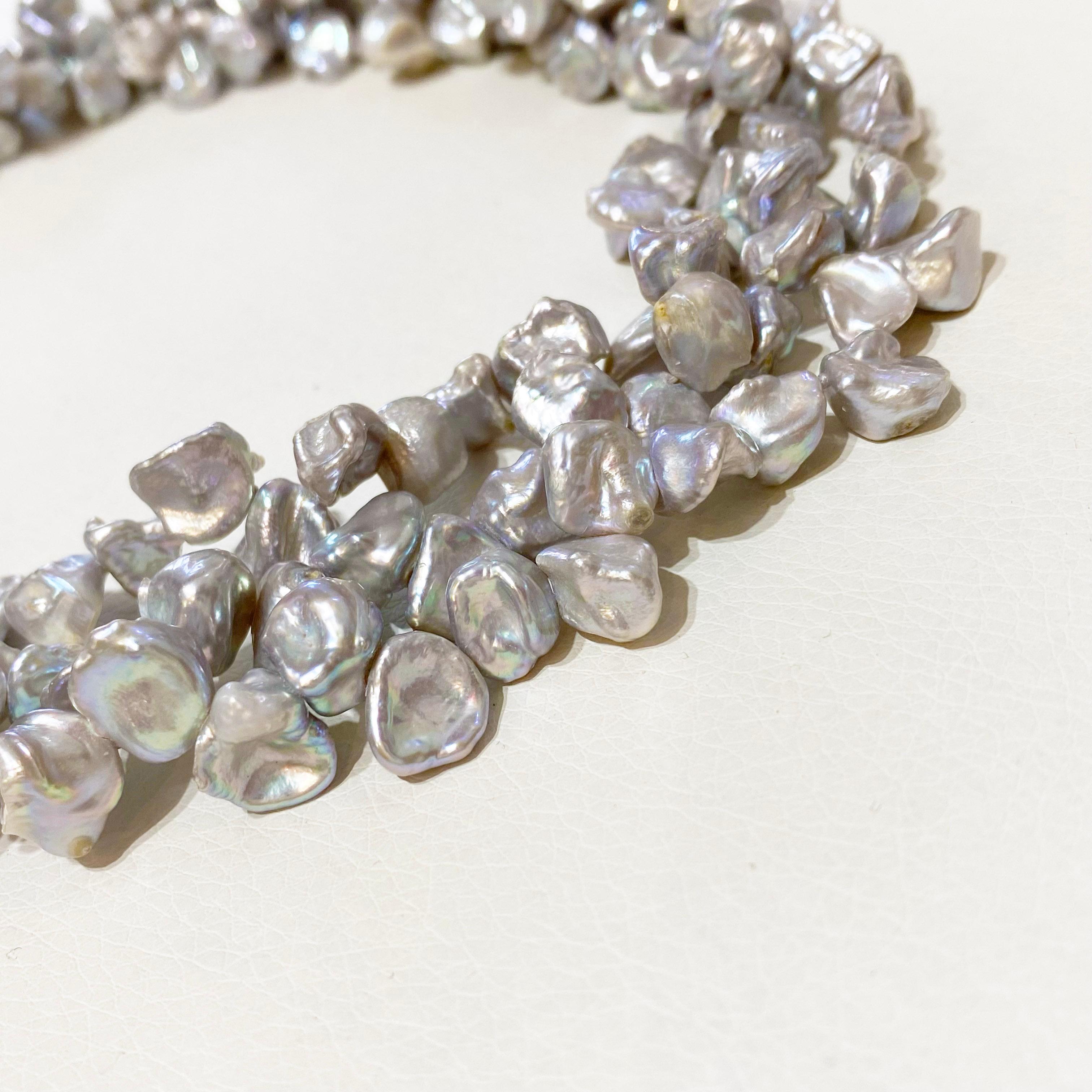 Perle Collier triple perles Tour de cou avec perles de culture grises authentiques en vente