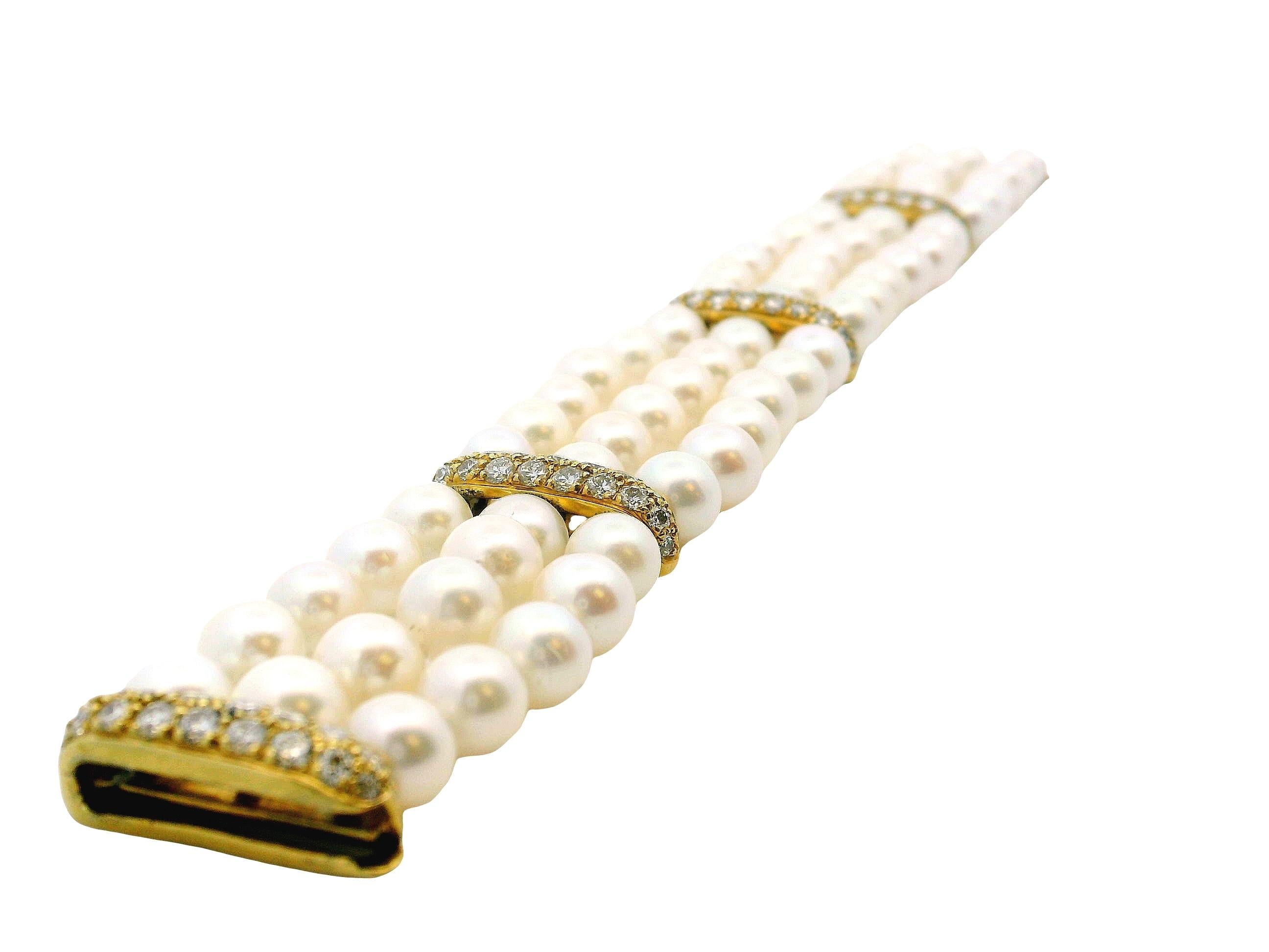 Pulsera Triple Perlas con 4 Estaciones Pave en venta 1