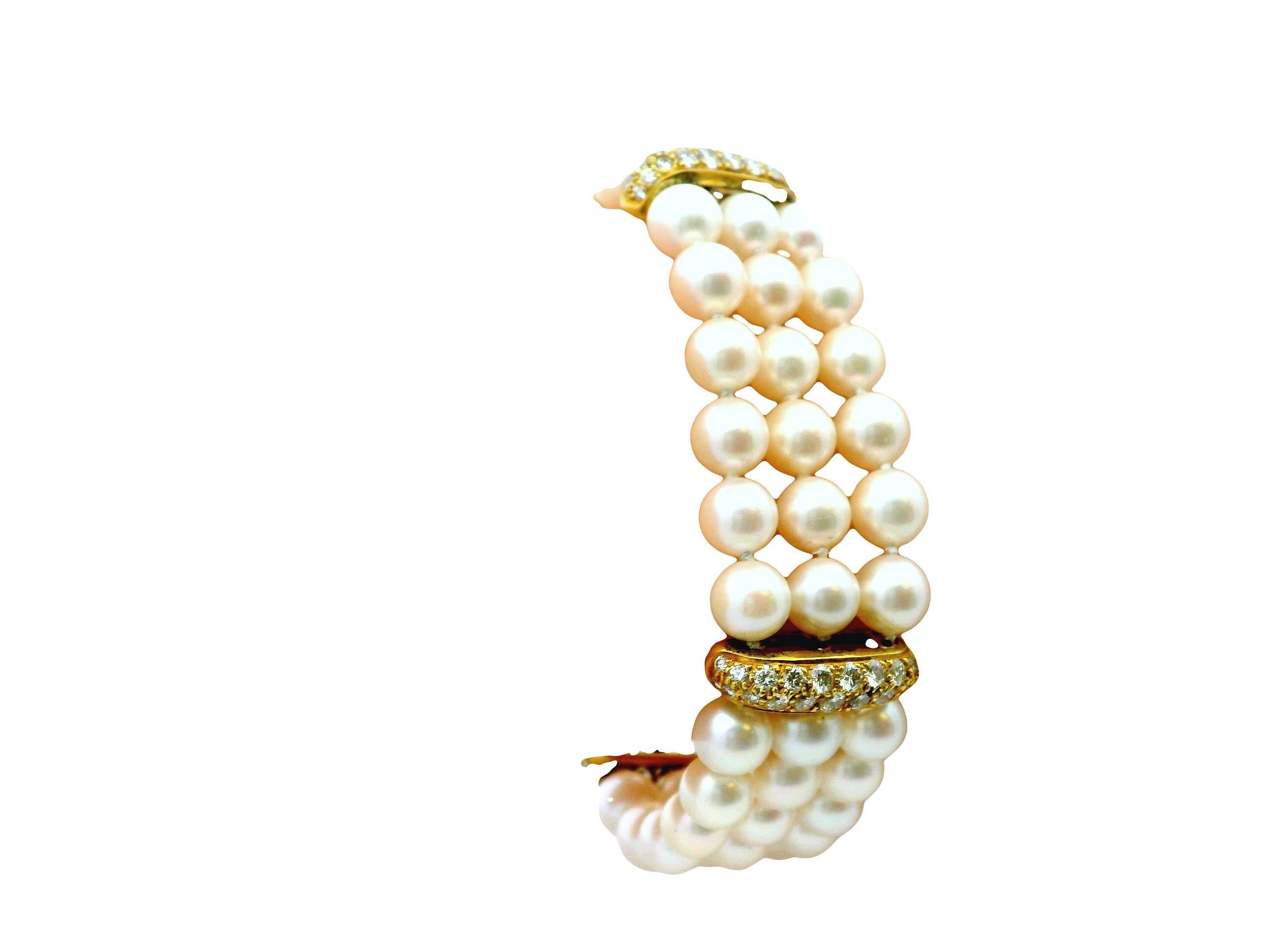 Pulsera Triple Perlas con 4 Estaciones Pave en venta 3