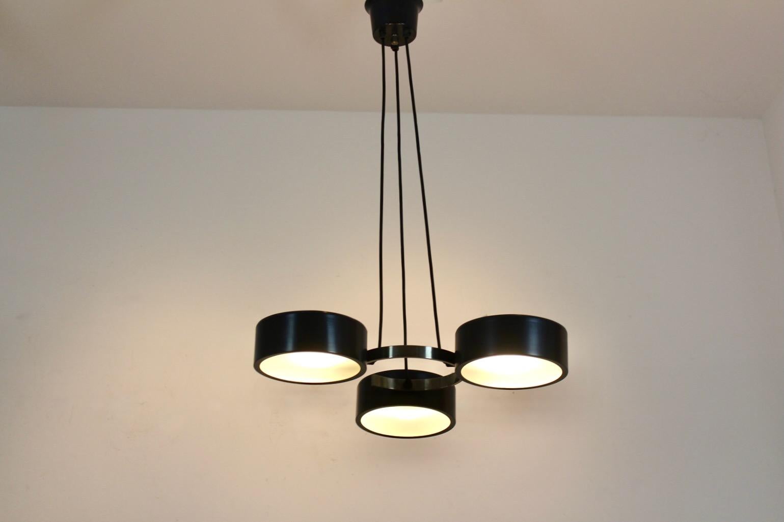 Tripla lampada a sospensione di Reggiani, Italia, anni '60 in vendita 5