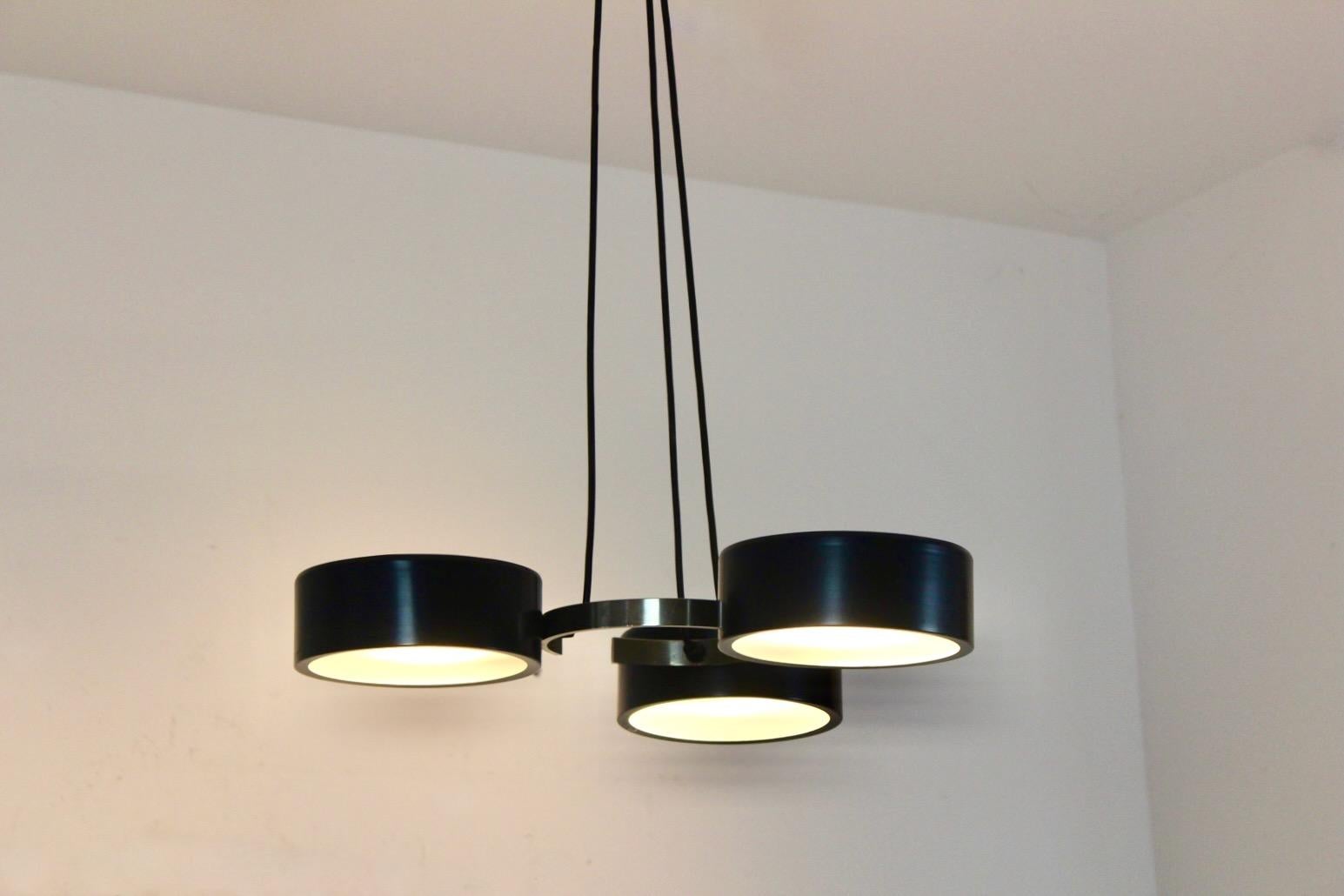 Tripla lampada a sospensione di Reggiani, Italia, anni '60 in vendita 2