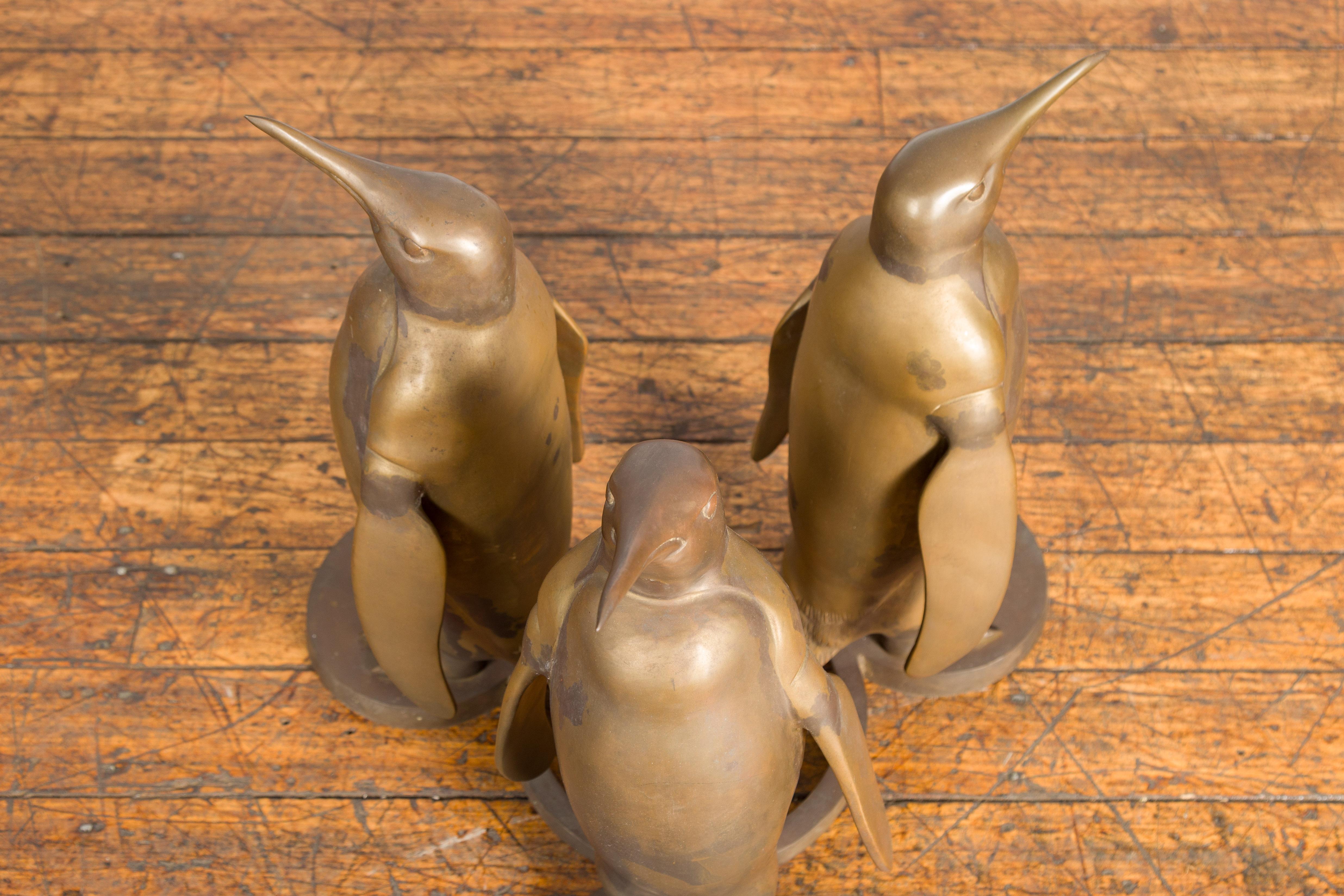 Triple Penguin Bronze Sculpted Group on Trefoiled Base with Gold Patina For Sale 3