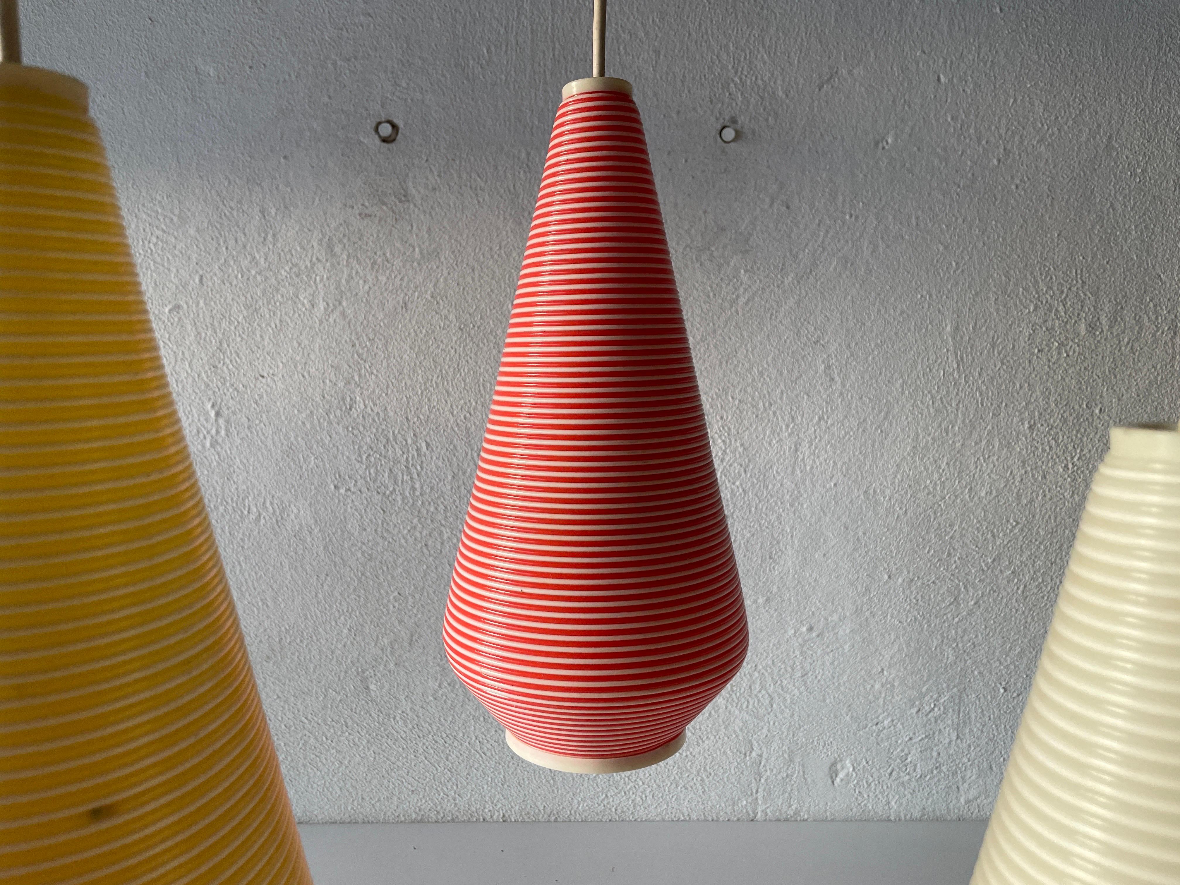 Plastique Lampe  suspension  triple abat-jour rotatif de Yasha Heifetz, annes 1960, Allemagne en vente