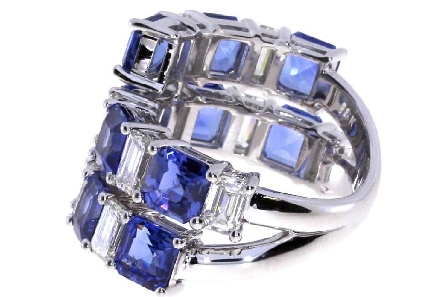 Triple Row Ceylon Blue Sapphire and Emerald Cut Diamond Ring In New Condition For Sale In Los Angeles, CA