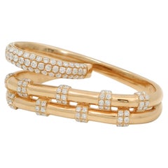 Anillo Envolvente de Triple Fila de Diamantes