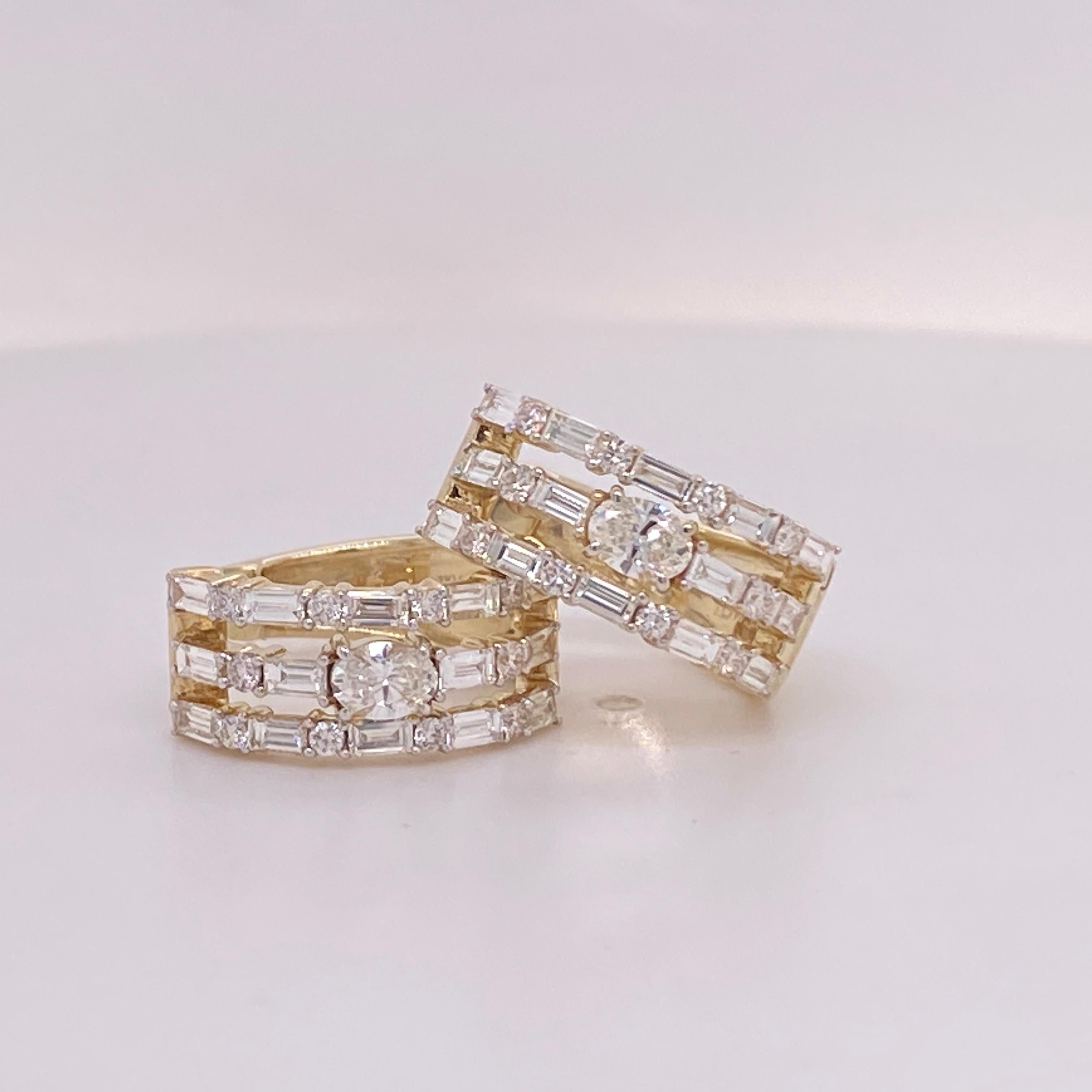 Cerchi Huggie a tripla fila con 1,5 carati di diamanti, scintillio audace, in oro giallo 14K In condizioni Nuovo in vendita a Austin, TX