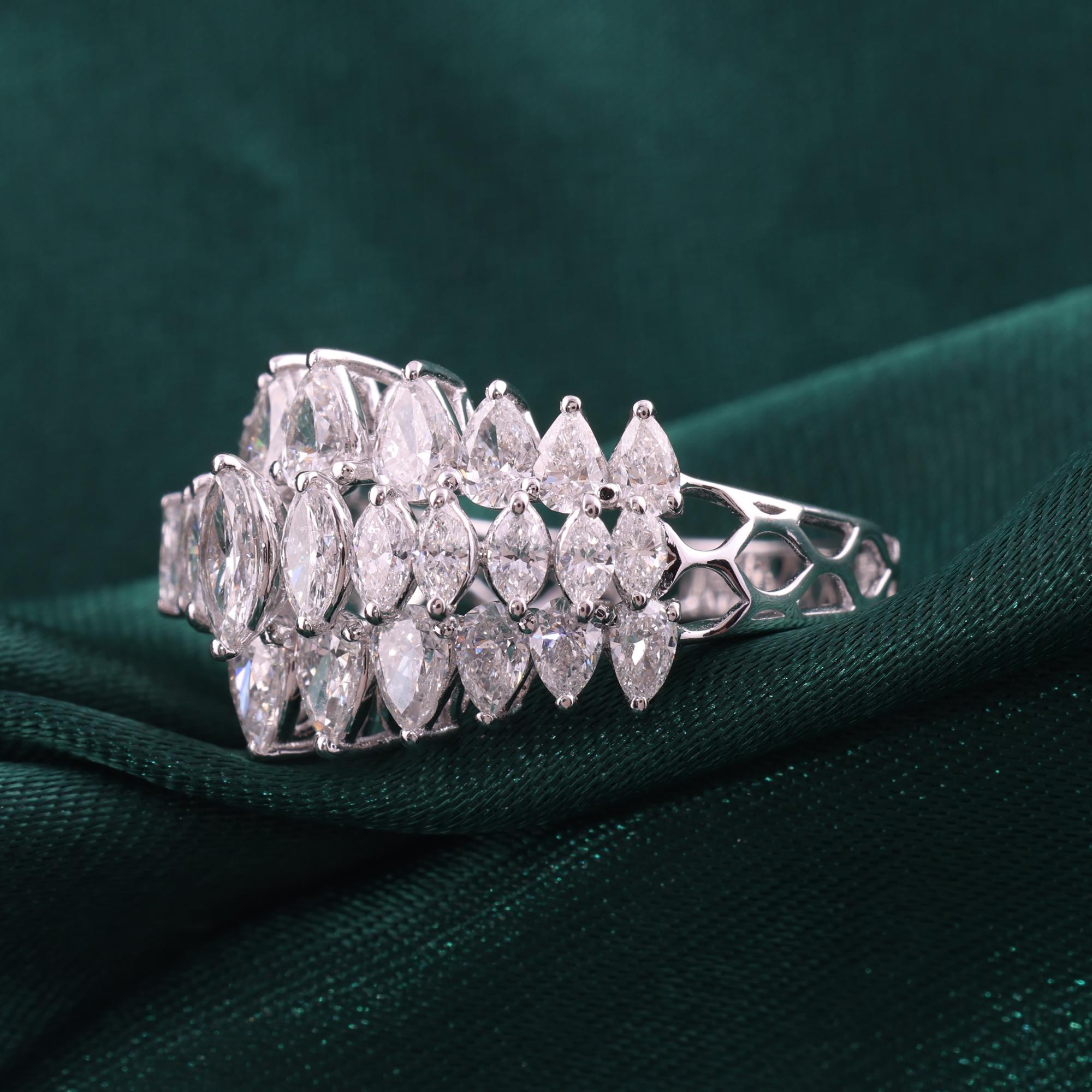 Anello a fascia larga con diamante Marquise e Pera a tre file in oro bianco 14K in vendita 1