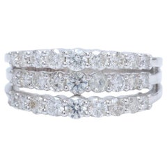 Bague empilable à trois rangs de diamants naturels en or massif 14K (certifié) Bague empilable à trois rangs de diamants naturels en or massif 14K (certifié)